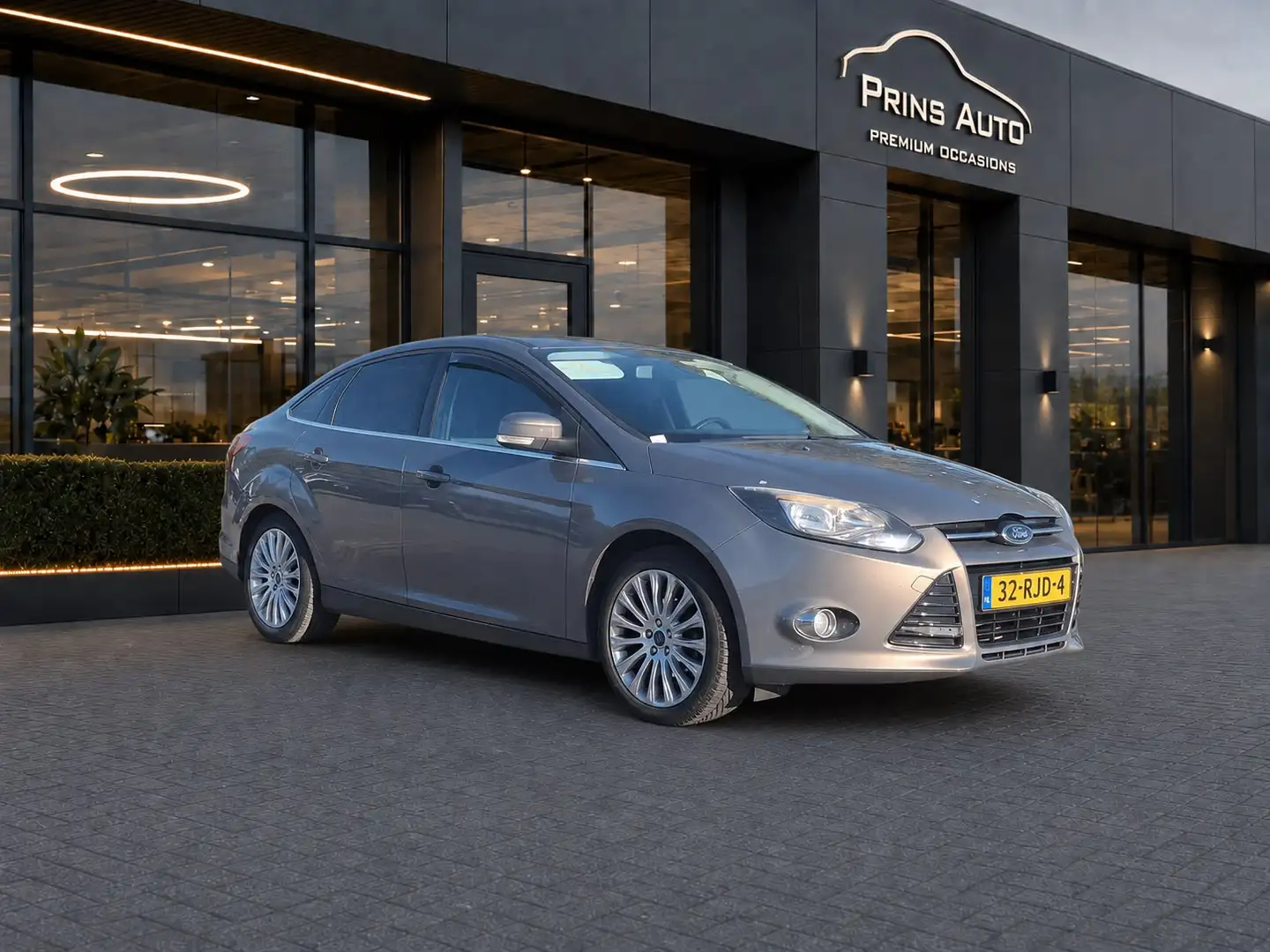 Ford Focus 1.6 TI-VCT First Edition |STOELVW.|CARPLAY|CLIMA|E Bruin - 2