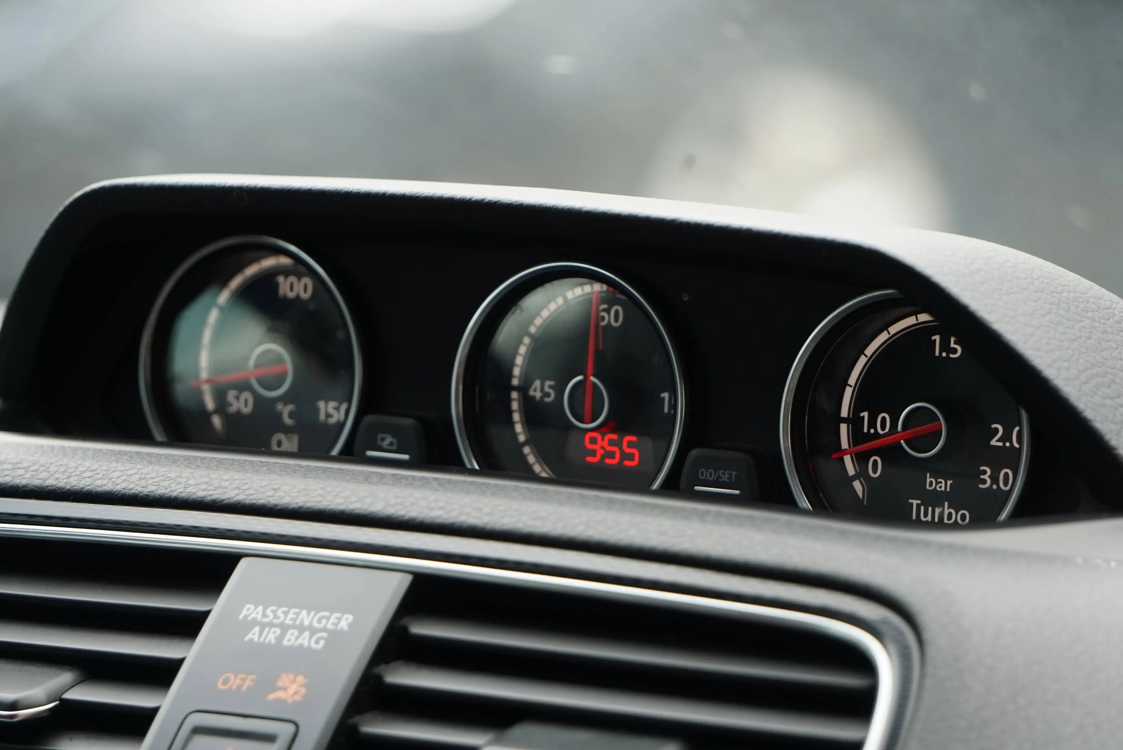 Volkswagen Scirocco 2.0 TSI R-Line DSG6 BI-XENON NAVI CARNET COMPLET — photo 15