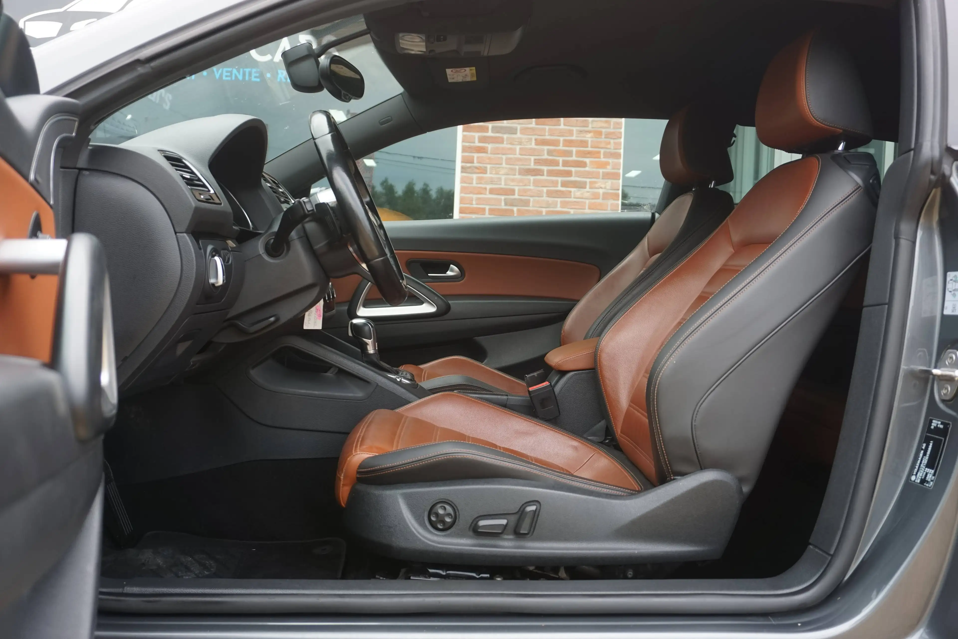 Volkswagen Scirocco 2.0 TSI R-Line DSG6 BI-XENON NAVI CARNET COMPLET — photo 12