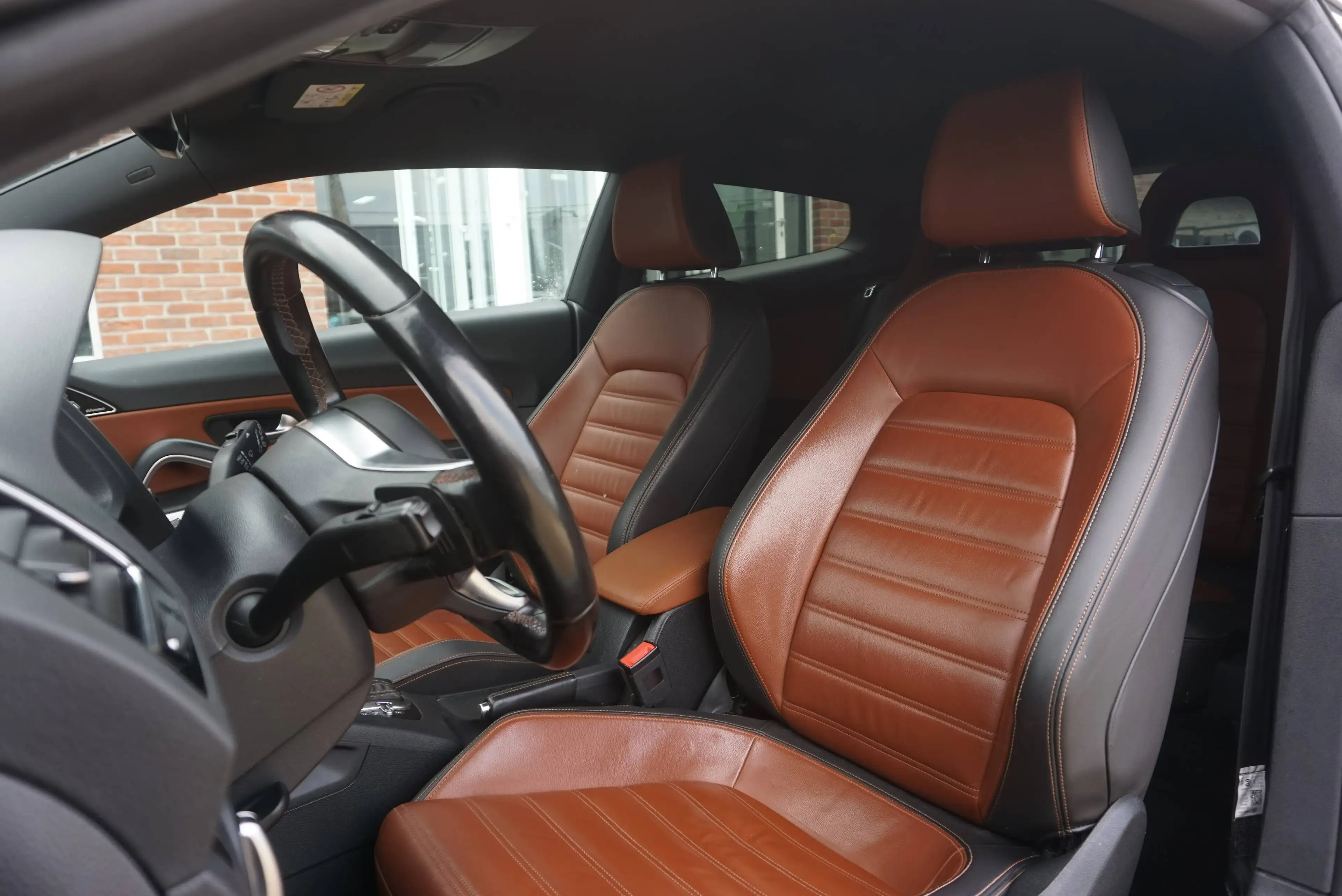 Volkswagen Scirocco 2.0 TSI R-Line DSG6 BI-XENON NAVI CARNET COMPLET — photo 11
