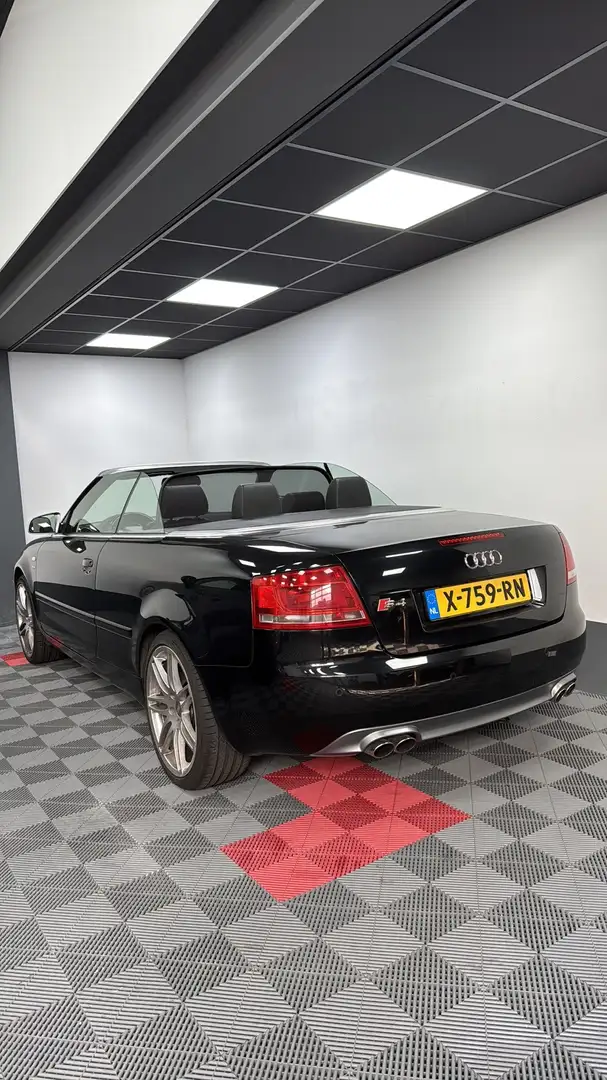 Audi S4 4.2 V8 Noir - 1