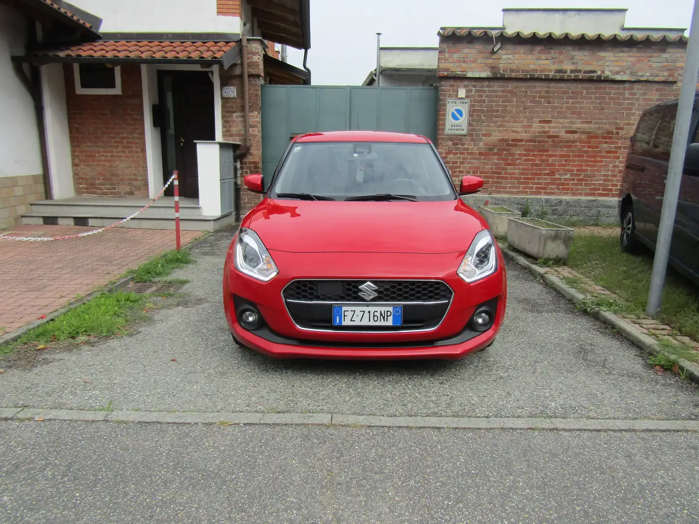 Suzuki Swift 1.2 90CV Hybrid "77.700 km" Carplay, Telecamera p. Rot - 2