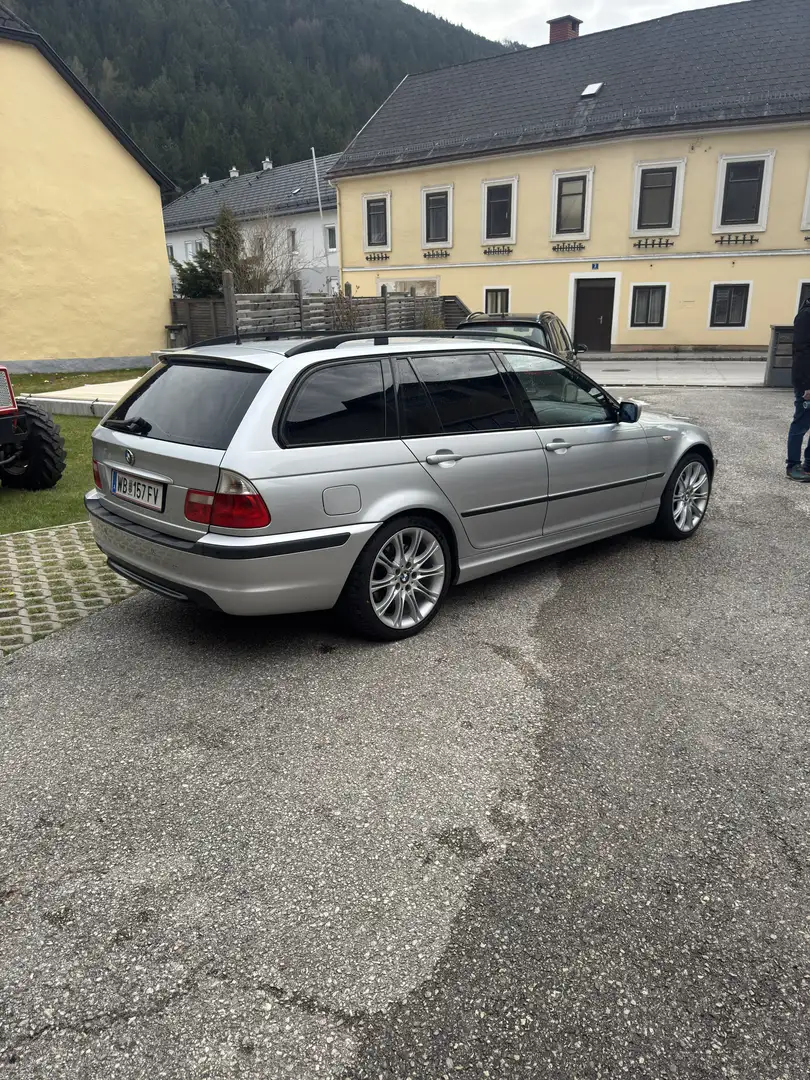 BMW 330 330xd touring Österreich-Paket Silber - 2