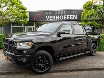 1500 5.7 V8 4x4 Crew Cab Big Horn | STUUR & STOELV