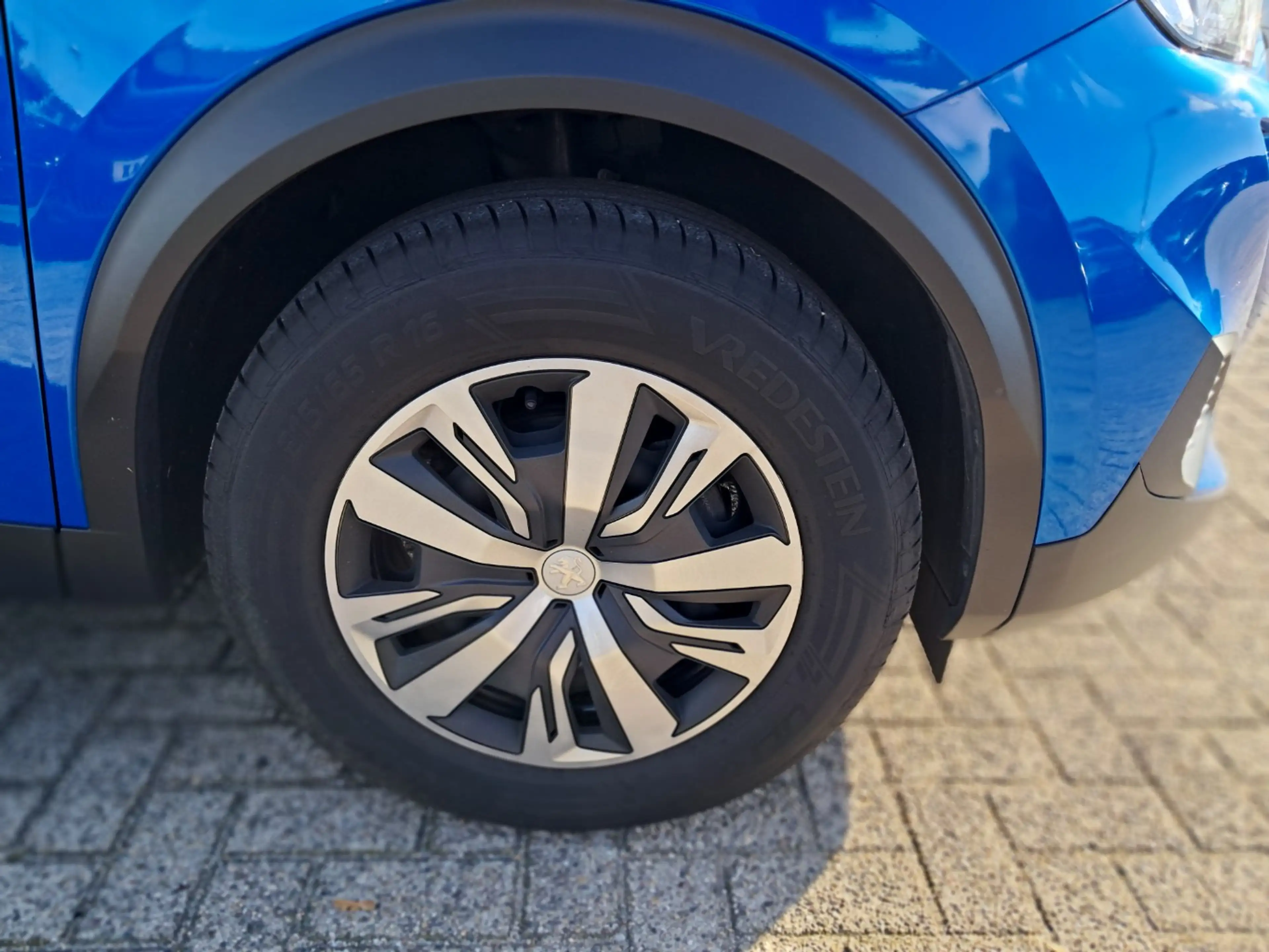 Peugeot 2008 1.2 PureTech Active | Navigatie | Airco | Apple Ca — photo 8