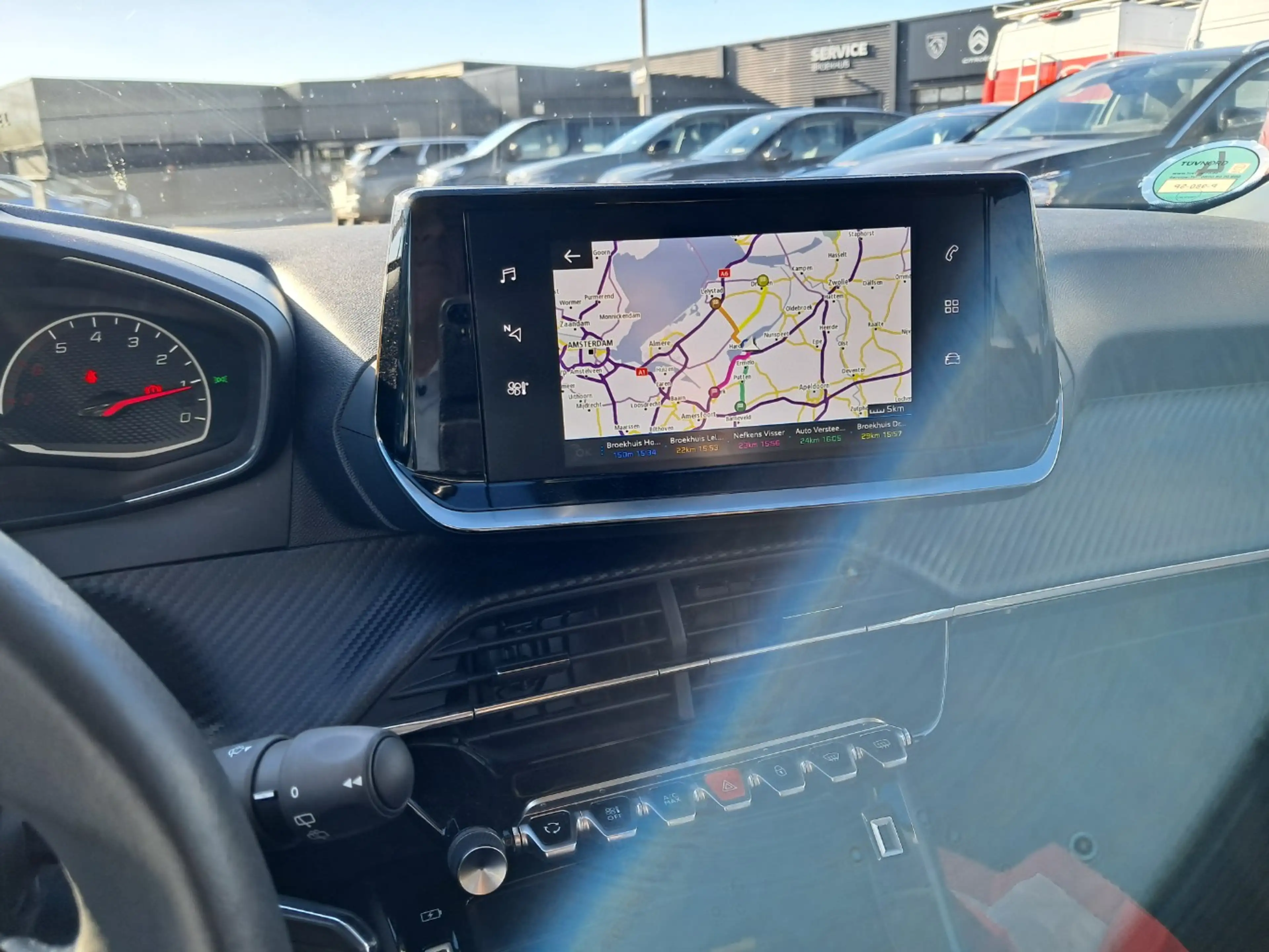 Peugeot 2008 1.2 PureTech Active | Navigatie | Airco | Apple Ca — photo 7