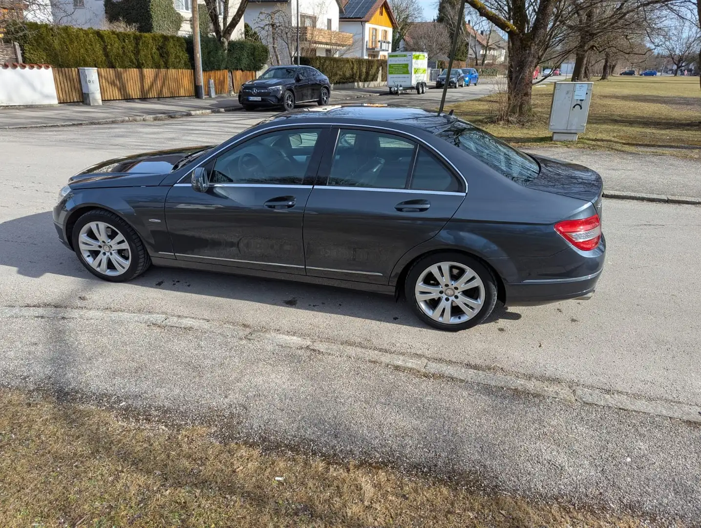 Mercedes-Benz C 220 C 220 CDI DPF Automatik BlueEFFICIENCY Avantgarde Šedá - 1