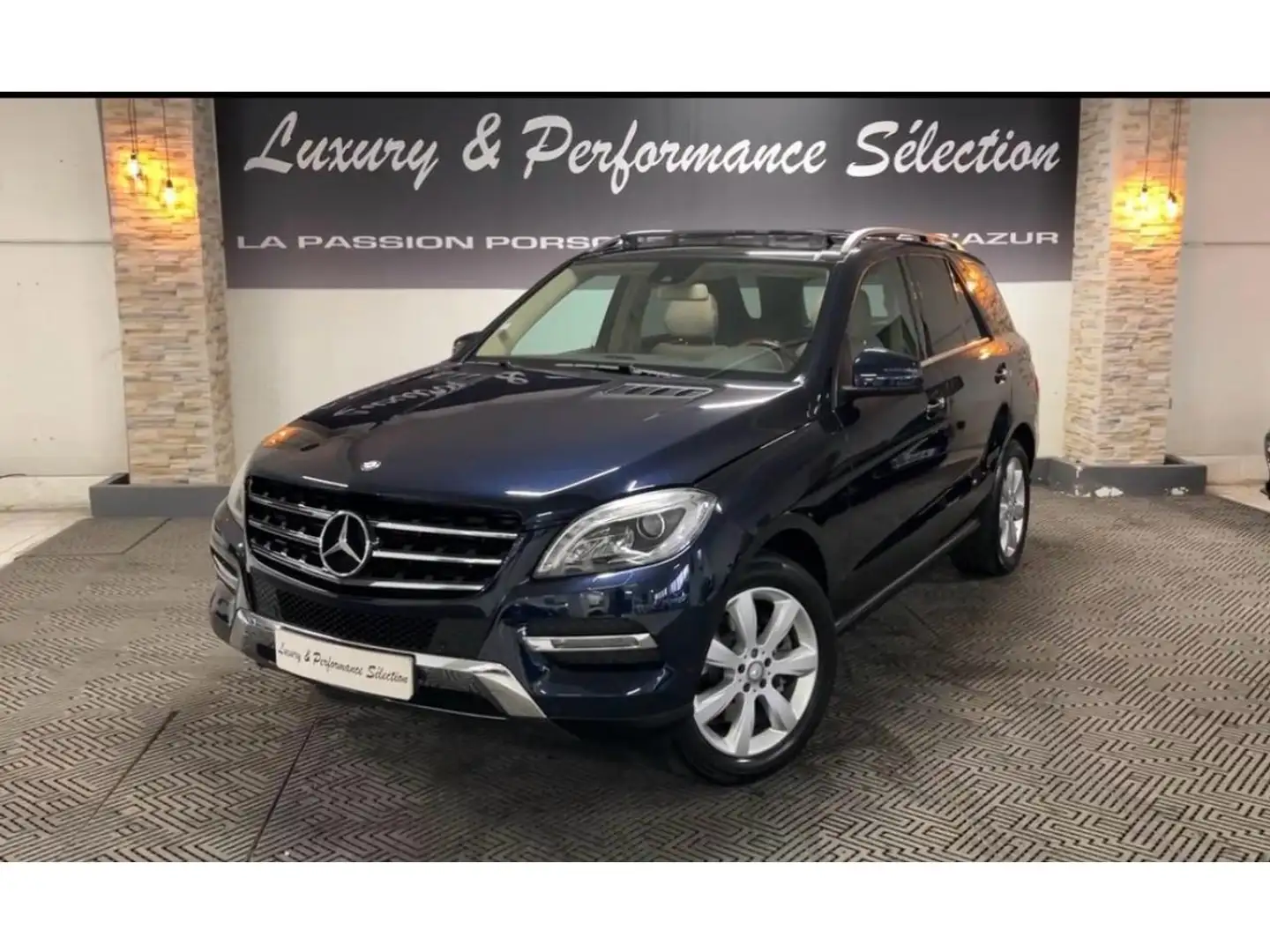 Mercedes-Benz ML 350 ML 350 BVA 7G-Tronic Plus  - Fascination - 80 000km - Français - Etat exceptionnel Bleu - 1