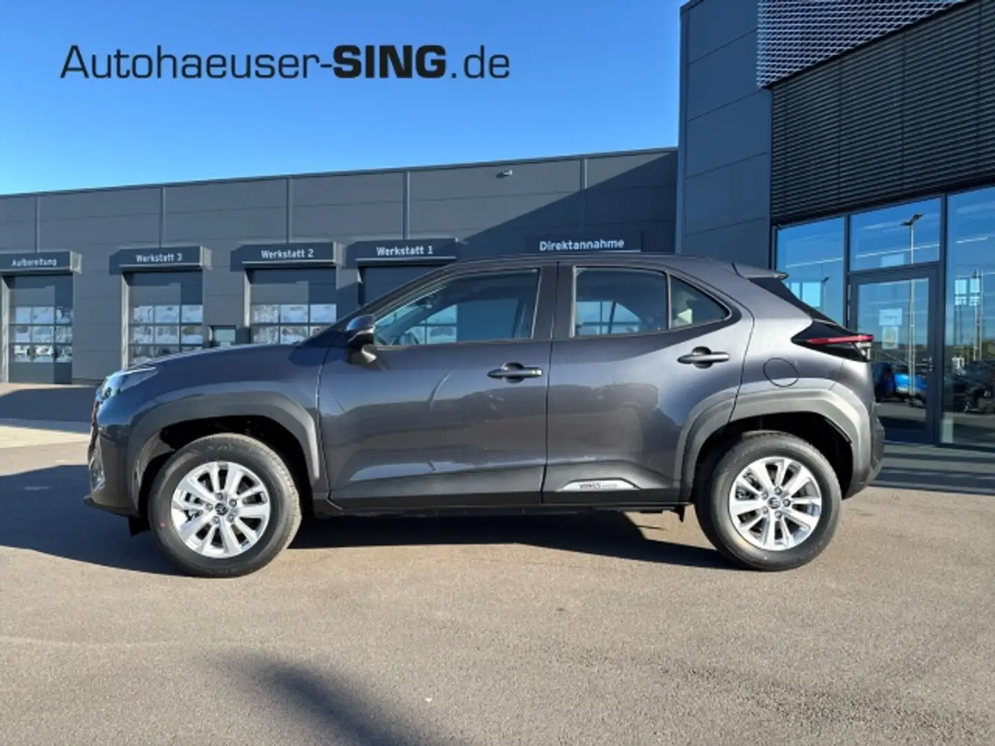Toyota Yaris Cross HEV 116 CVT Klima Tempo Alu AC/AA Grau - 2