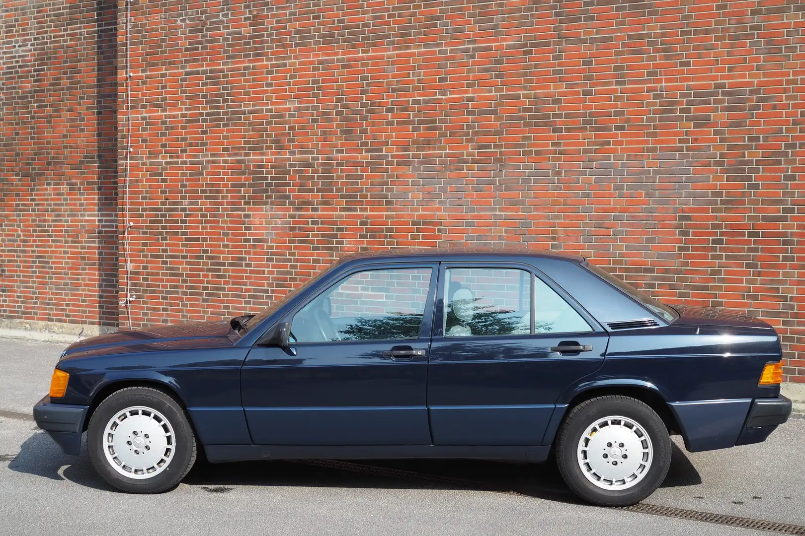 Mercedes-Benz 190 190 E 1.8 Blau - 2