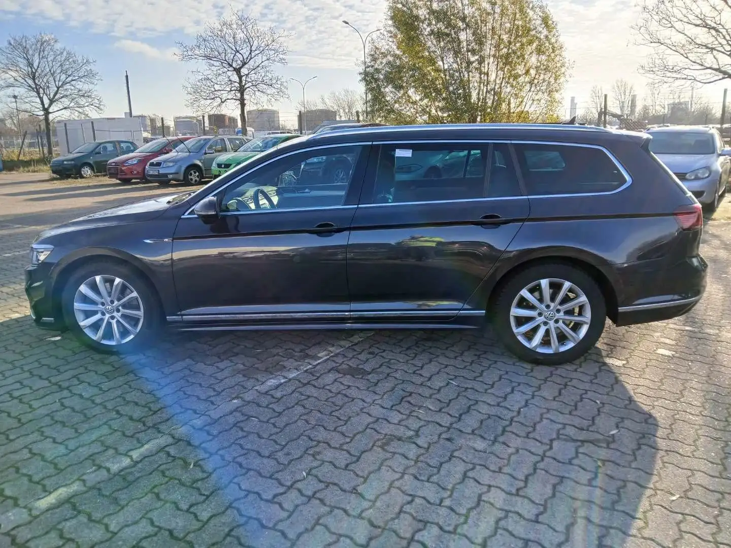 Volkswagen Passat Variant Elegance 4Motion 2,0TSi DSG+Pano+++ Grau - 1