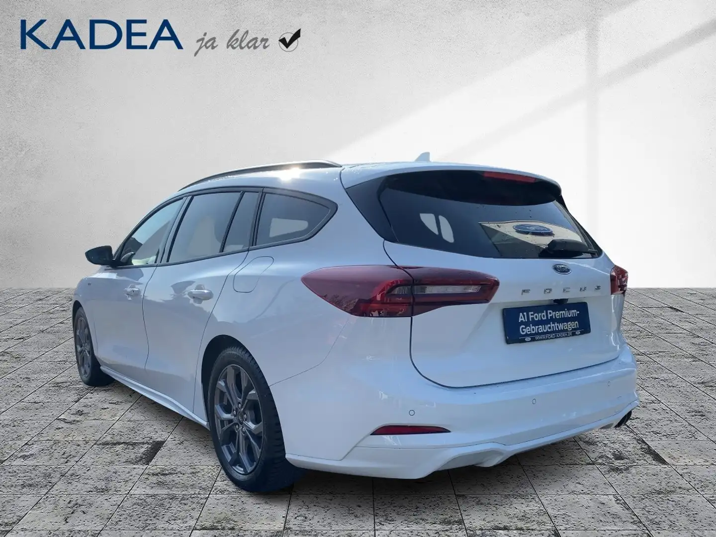 Ford Focus Turnier 1.0 EcoBoost ST-Line ACC*KAM*SHZ Weiß - 2