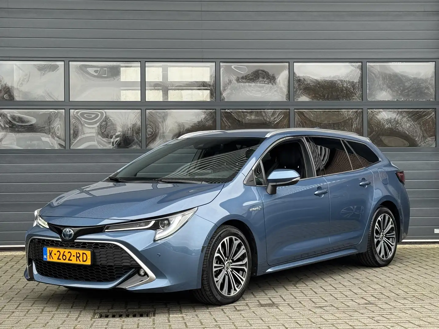 Toyota Corolla TOURING SPORTS 1.8 HYBRID EXECUTIVE I AUTOMAAT I T Bleu - 1