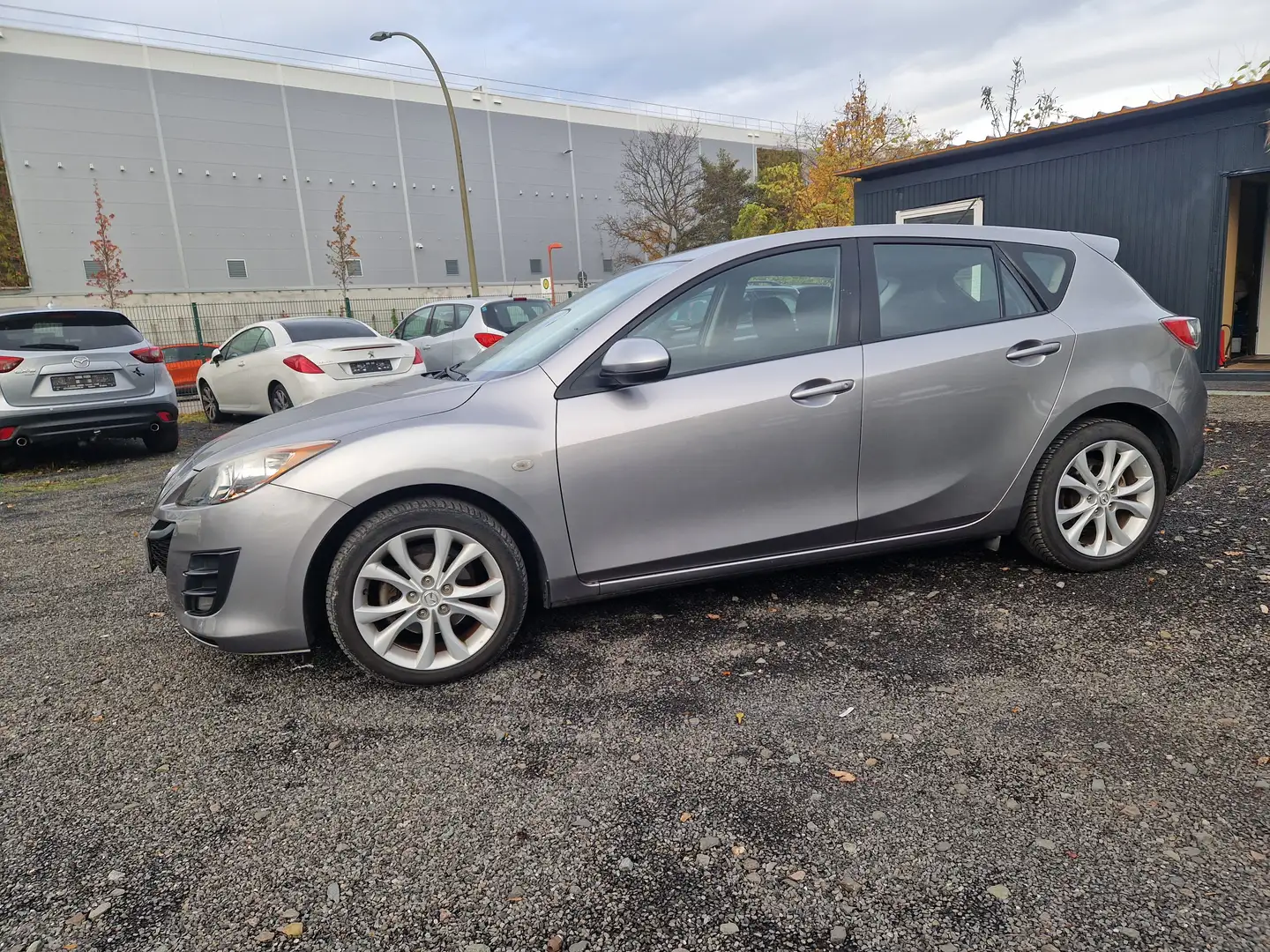 Mazda 3 Active Plus Grau - 1