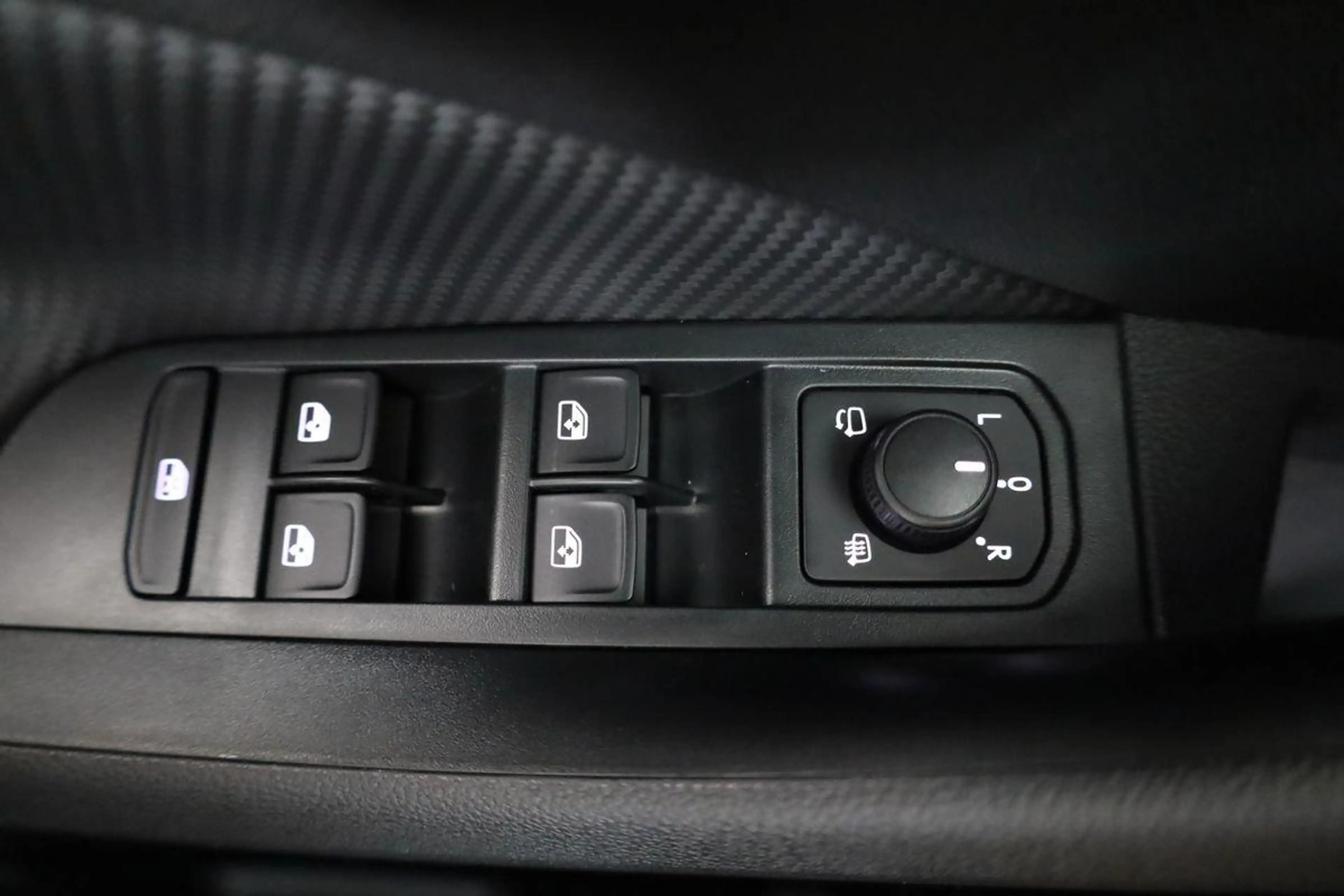 Skoda Kamiq Monte Carlo 1.5 TSI DSG Carlo, Pano, AHK, Matri... — photo 7