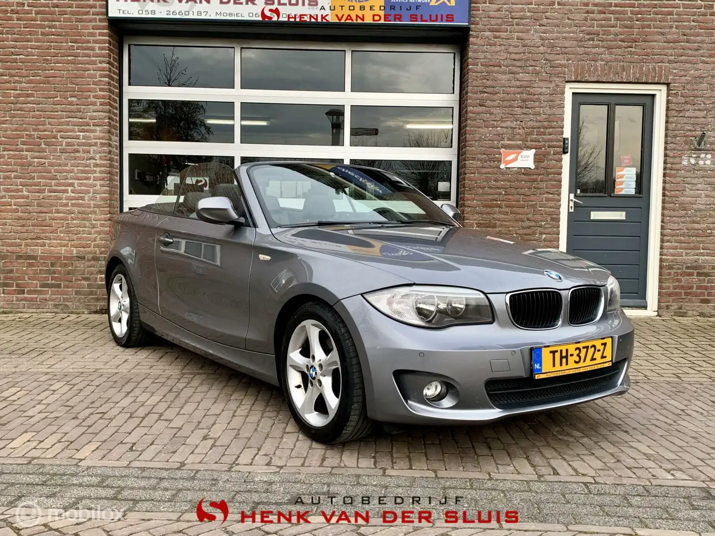 BMW 118 1-serie Cabrio 118i High Executive Grau - 1