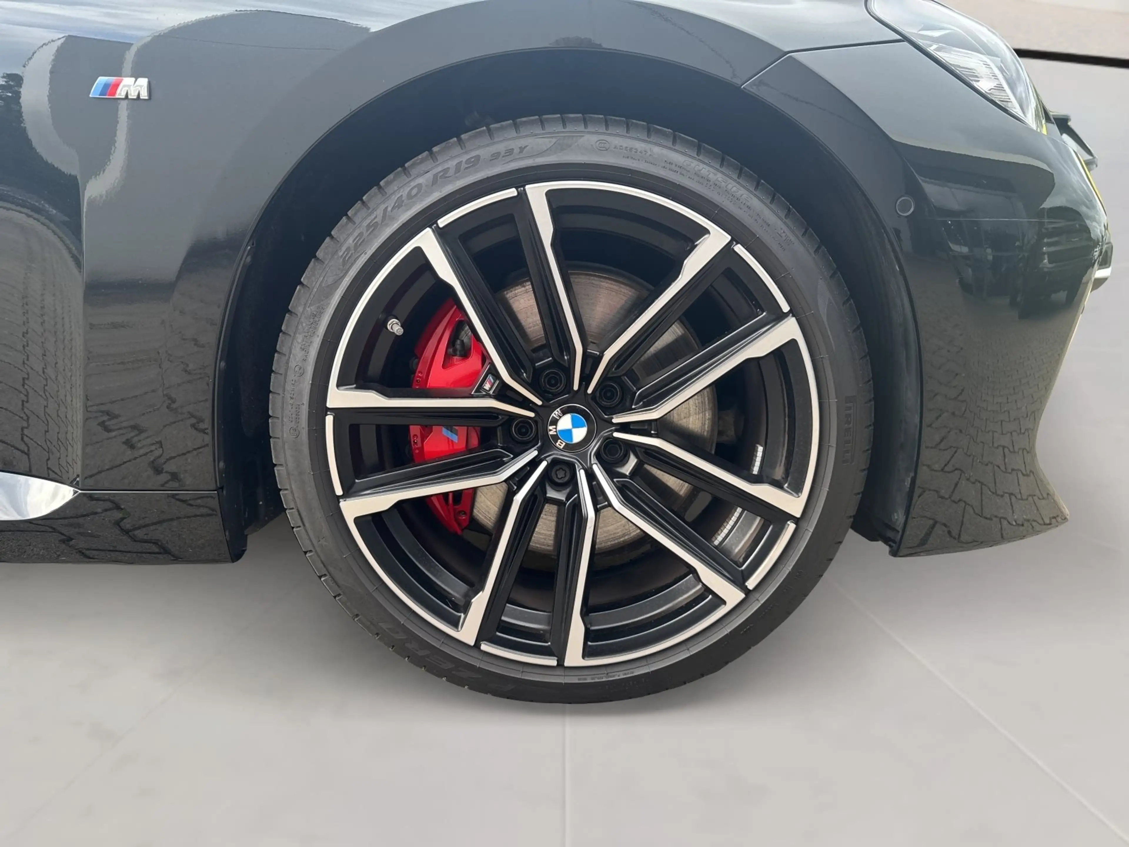 BMW 220 i — photo 9