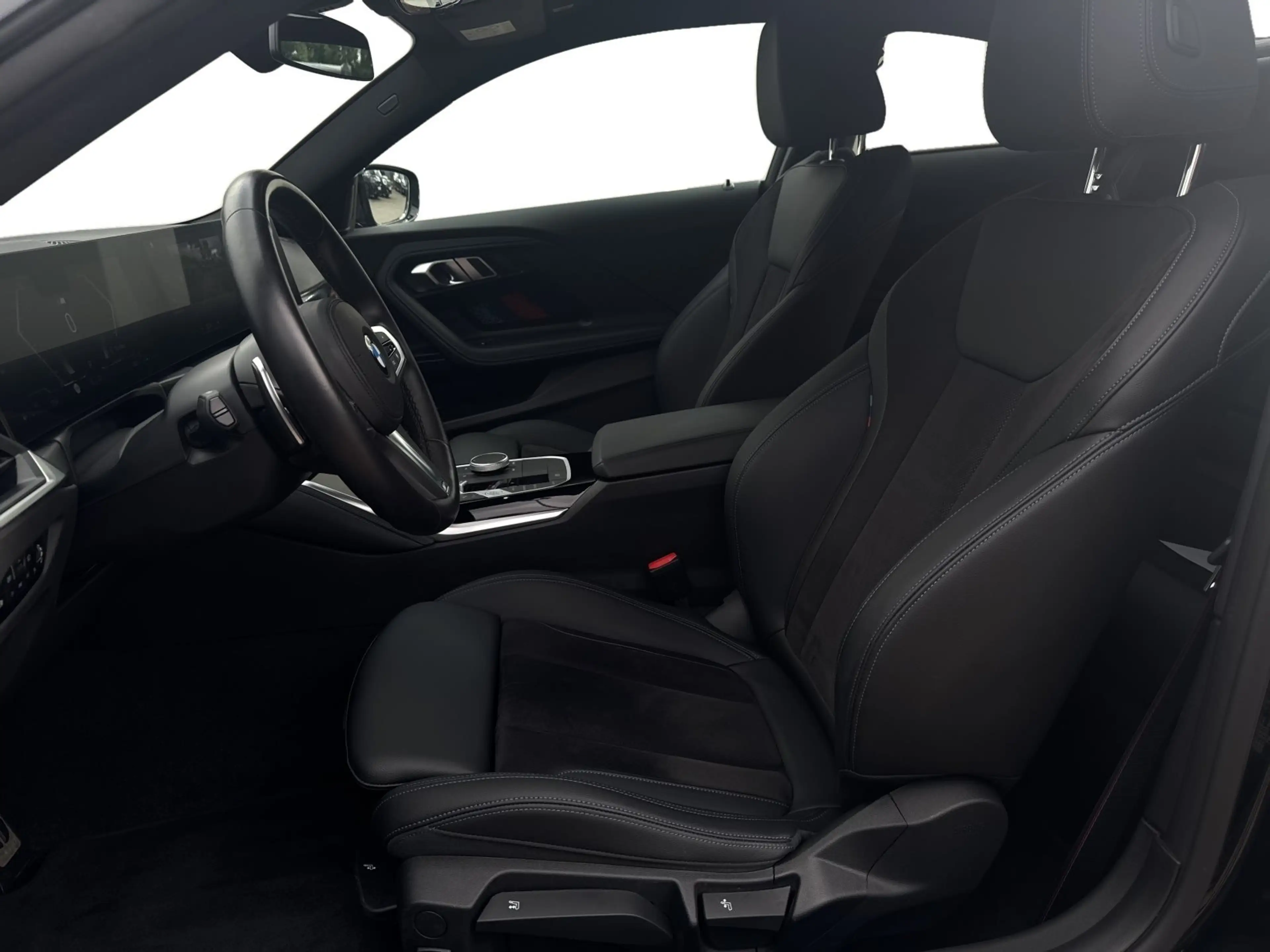 BMW 220 i — photo 17