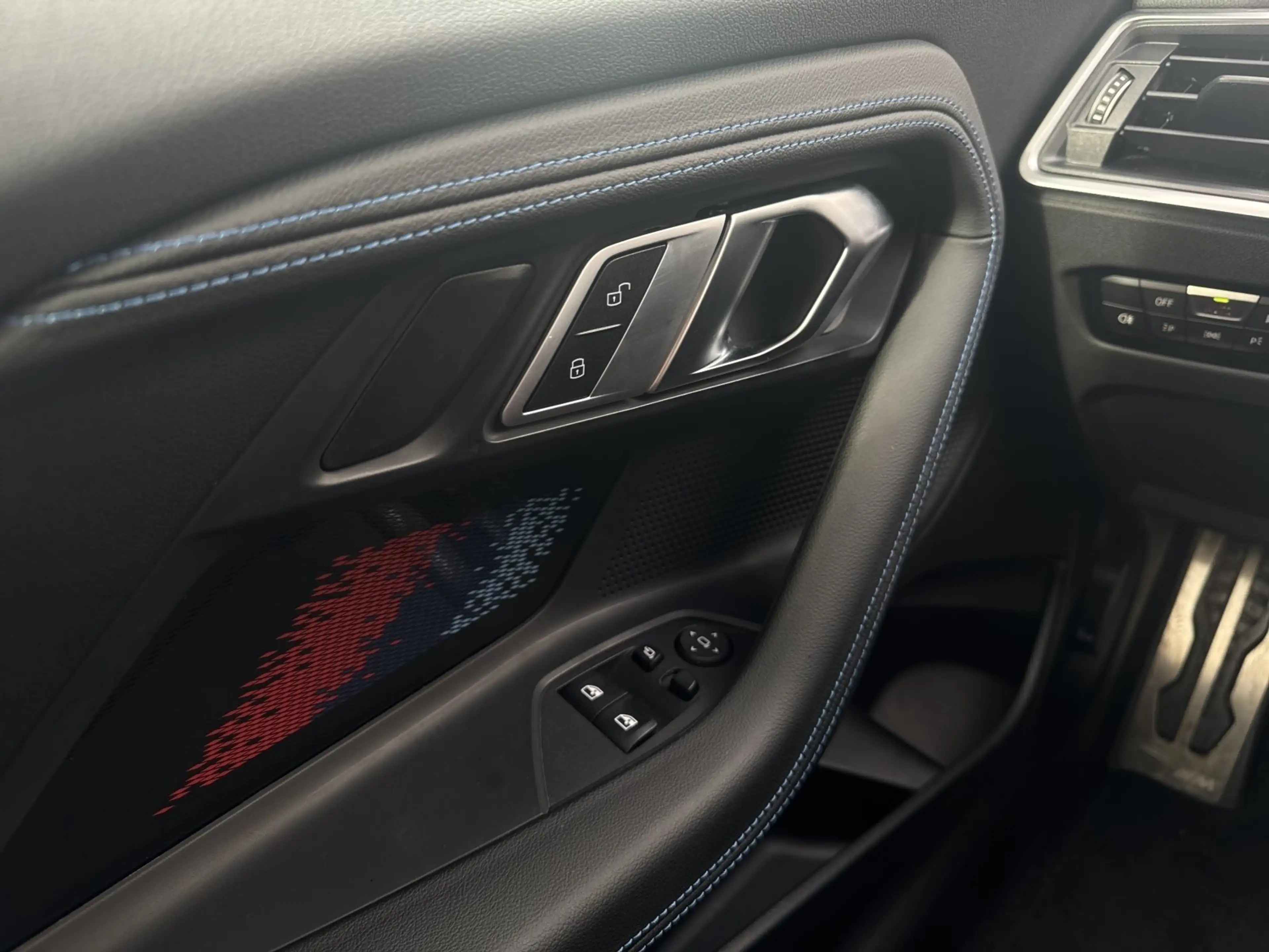 BMW 220 i — photo 16