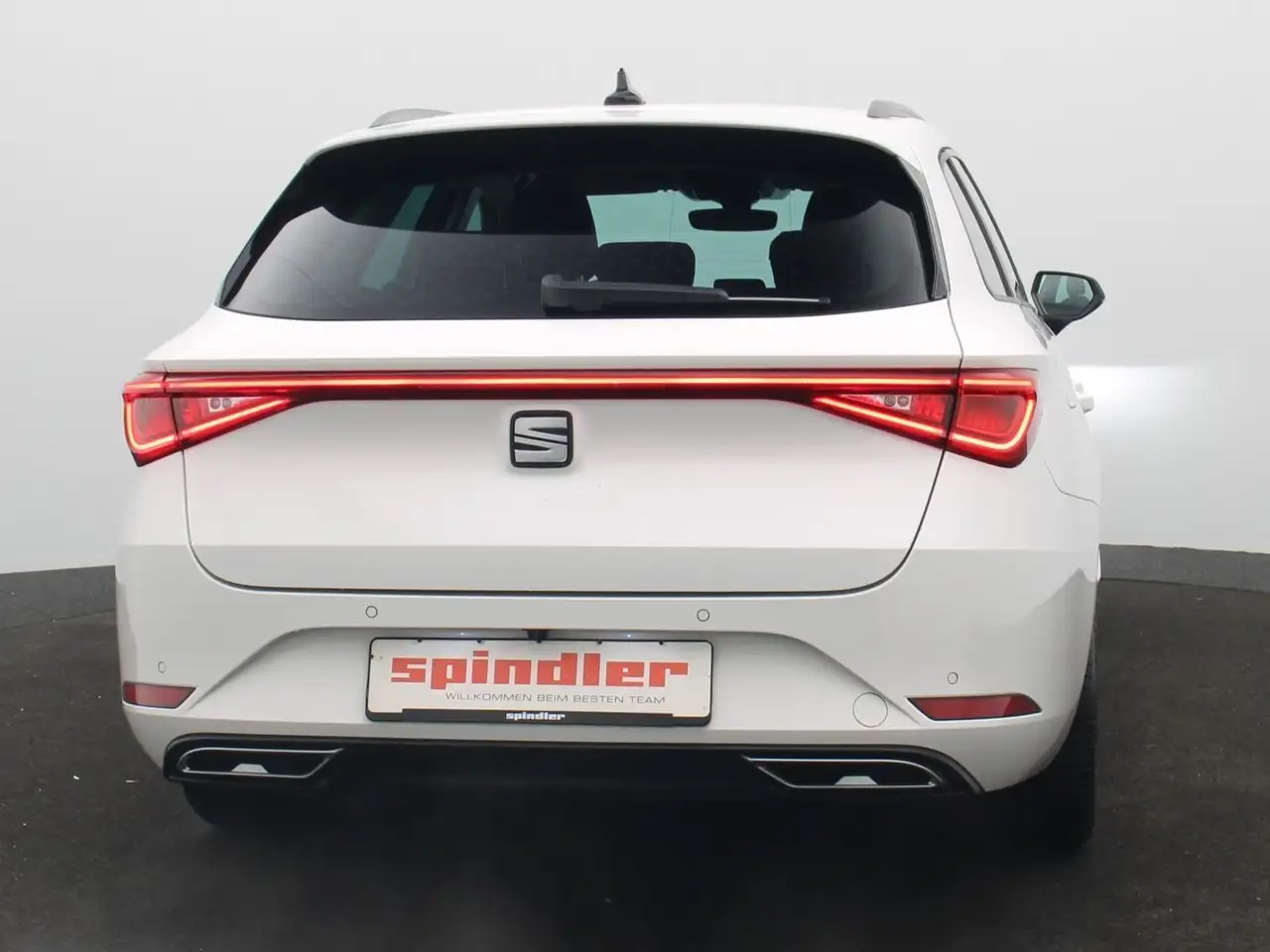 SEAT Leon ST FR 2.0TDI DSG / FullLink, Navi, LED, RFK 7