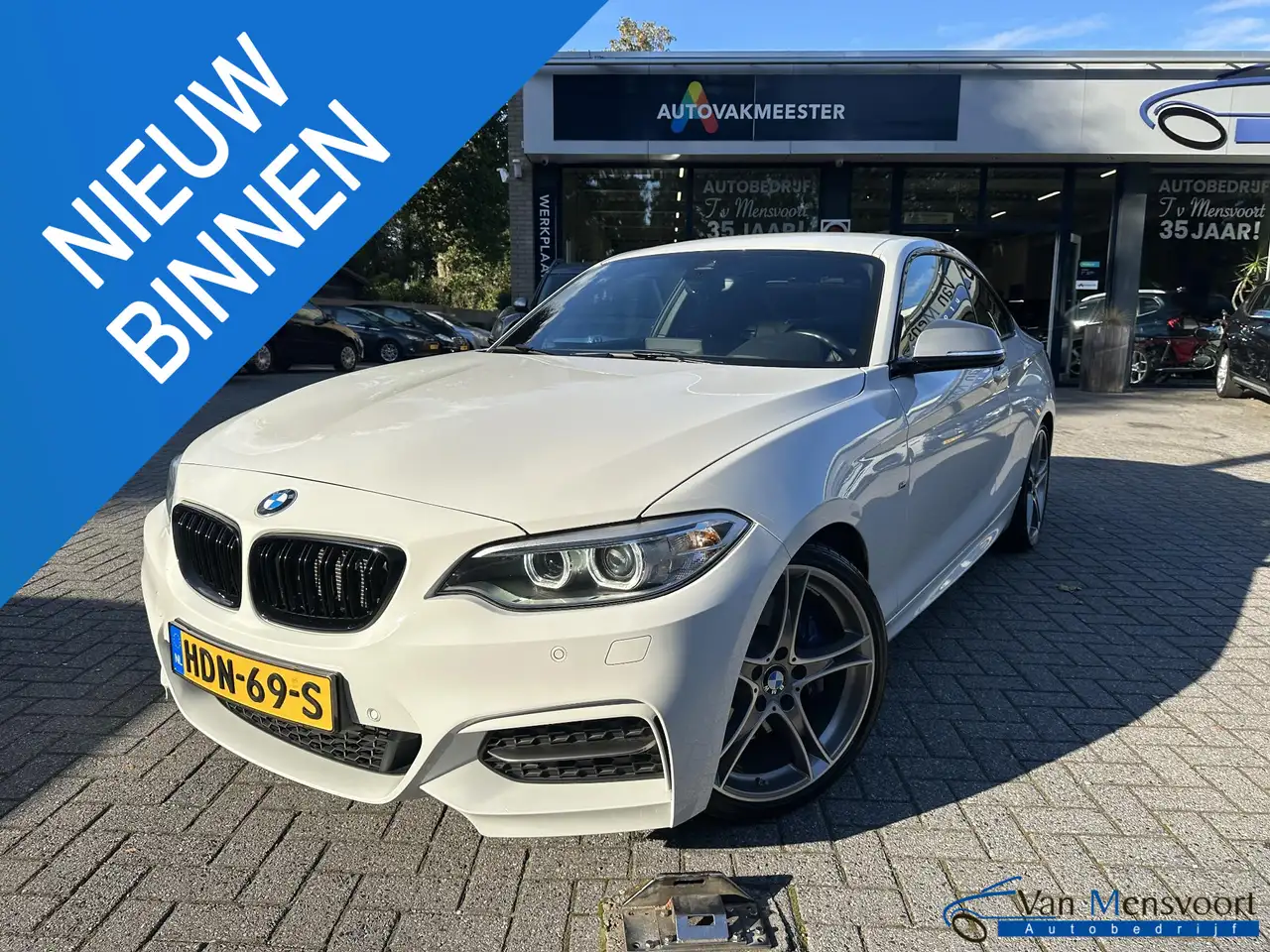BMW 235