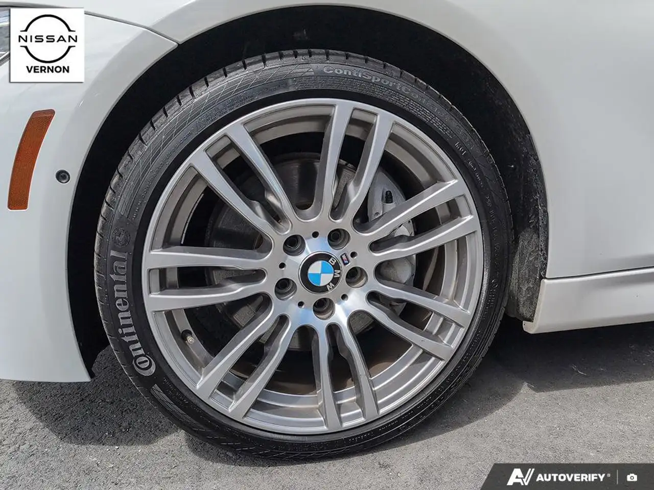 BMW 3 Series photo BMW 3 Series