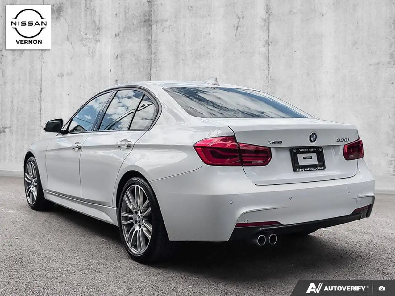 BMW 3 Series photo BMW 3 Series
