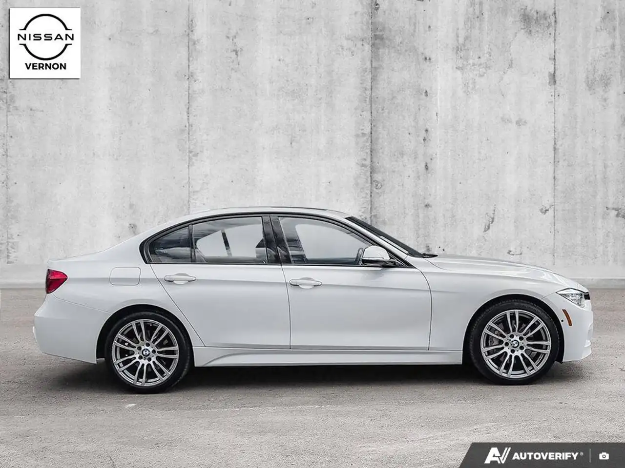 BMW 3 Series photo BMW 3 Series