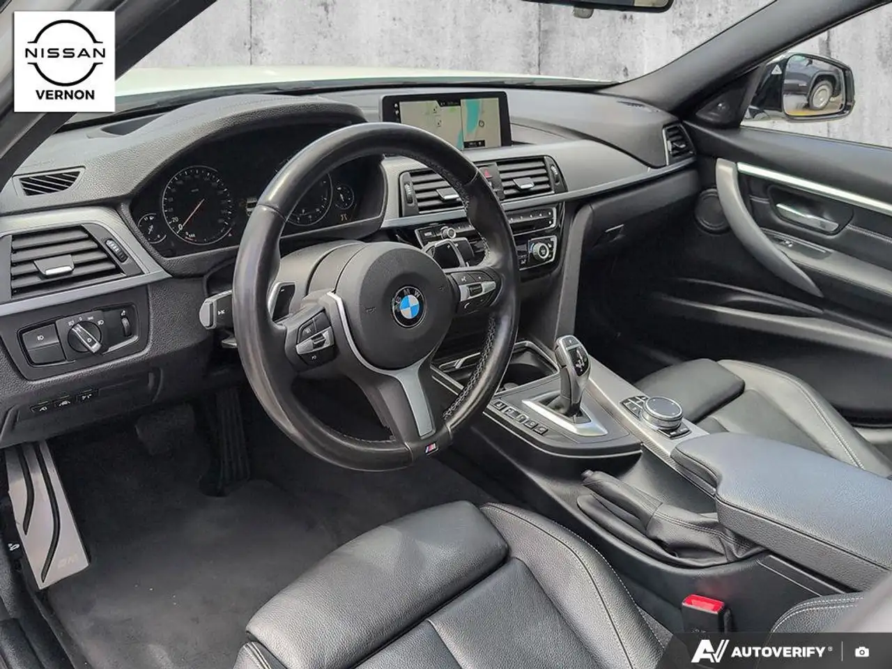 BMW 3 Series photo BMW 3 Series