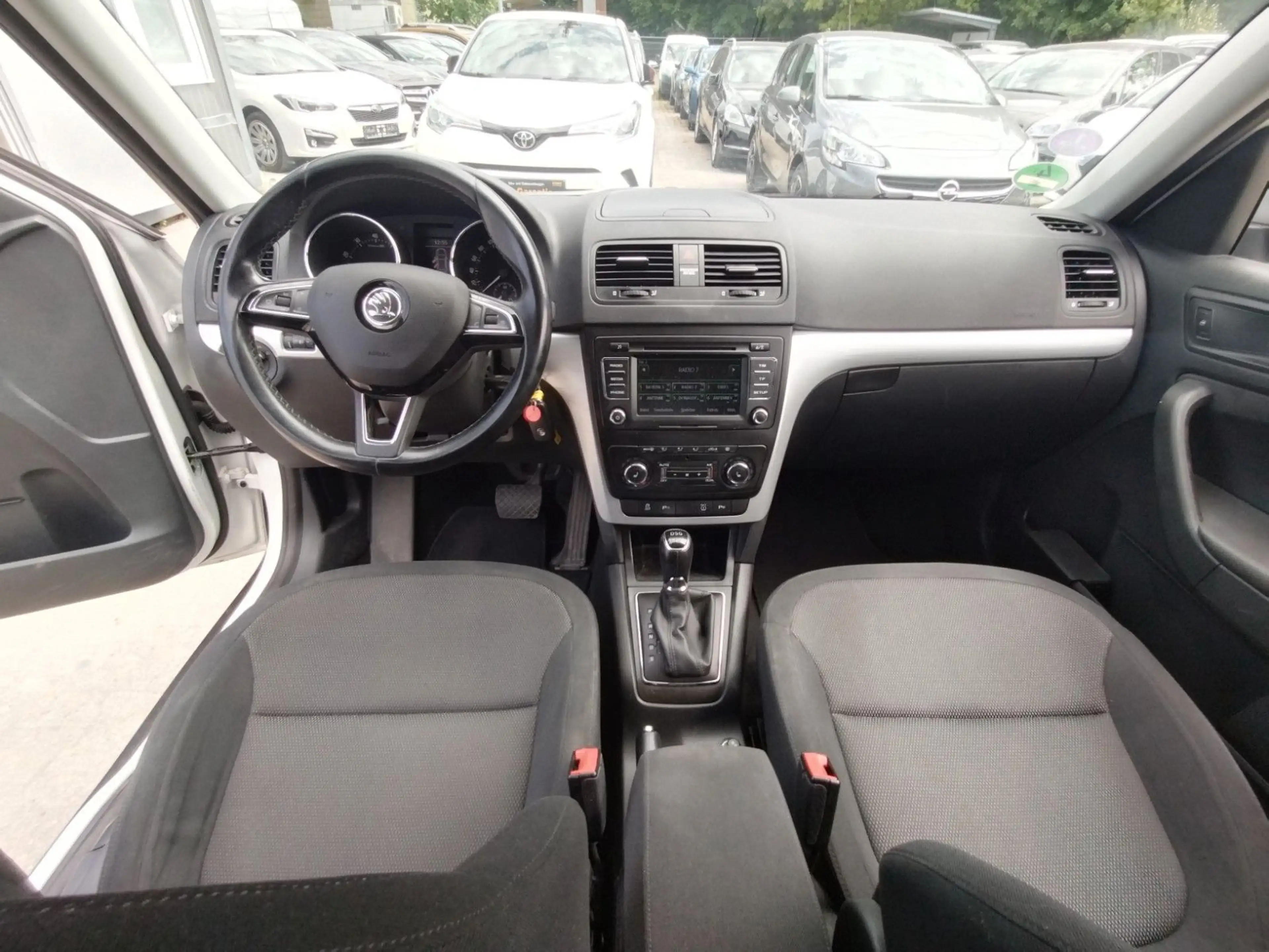 Skoda Yeti Ambition Outdoor+AUTOMATIK+TÜV/NEU — photo 10