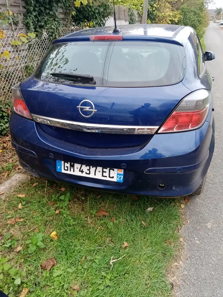 Opel Astra GTC 1.8 Sport A