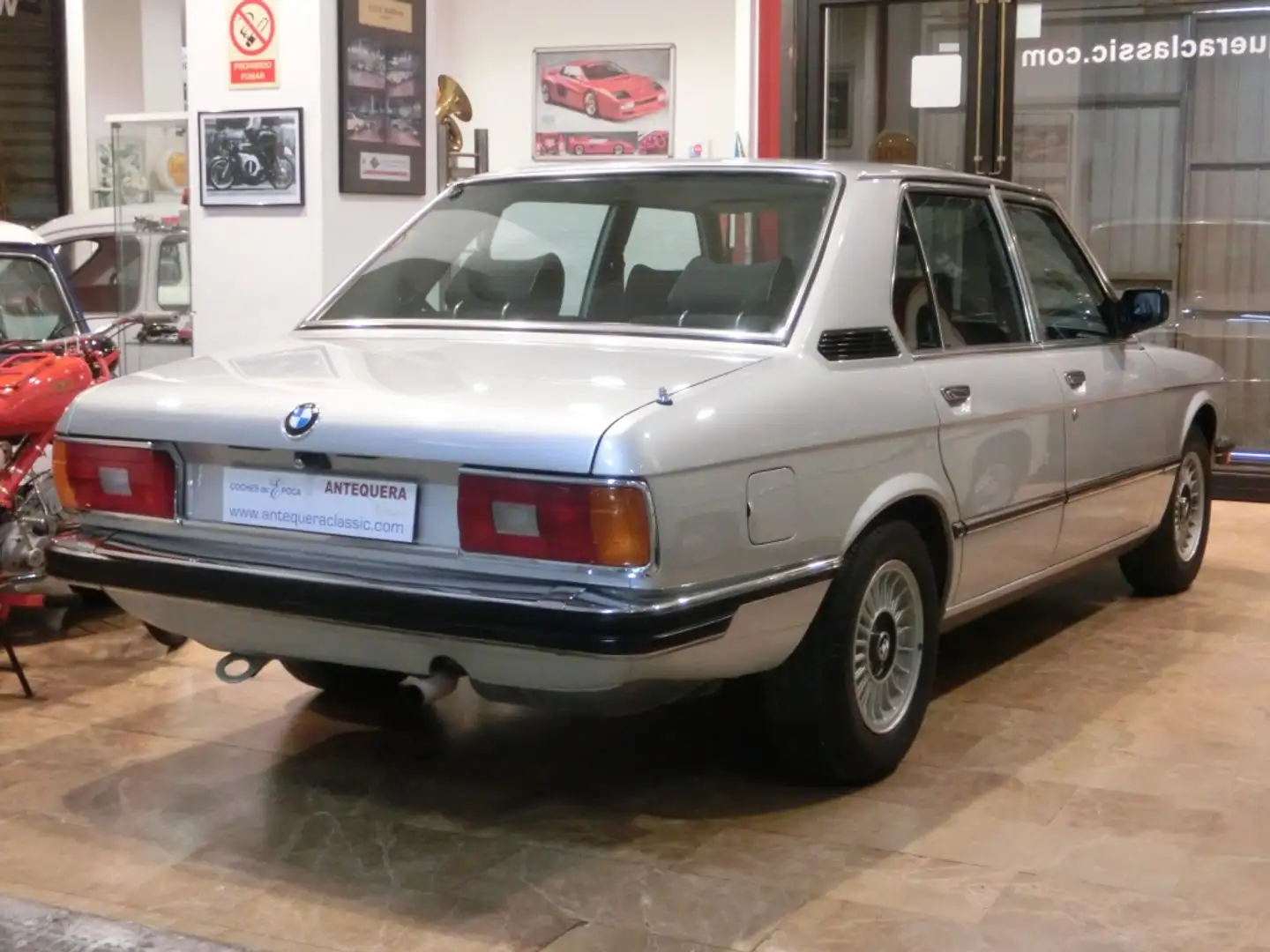 BMW 518 Argintiu - 2