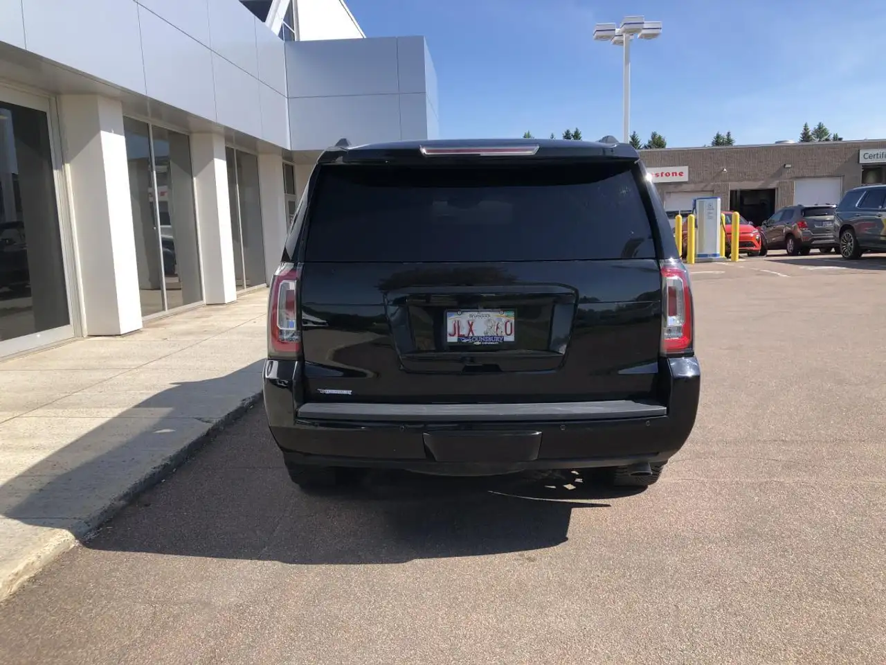 GMC Yukon снимка GMC Yukon