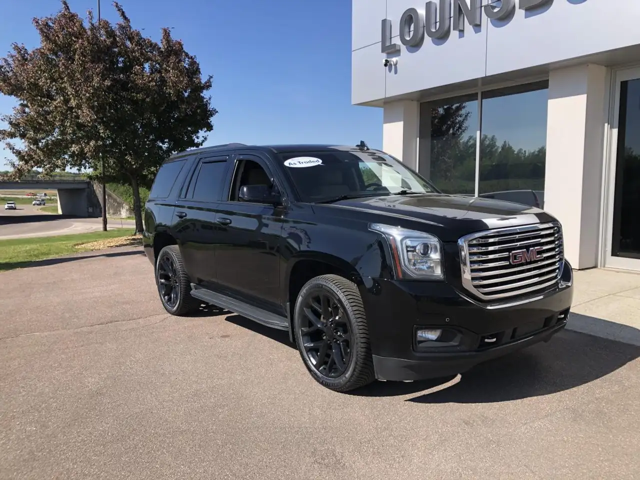 GMC Yukon снимка GMC Yukon
