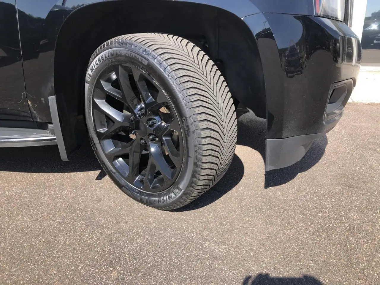 GMC Yukon снимка GMC Yukon