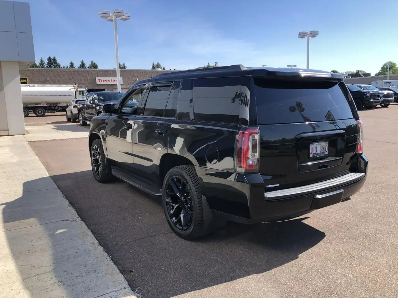 GMC Yukon снимка GMC Yukon