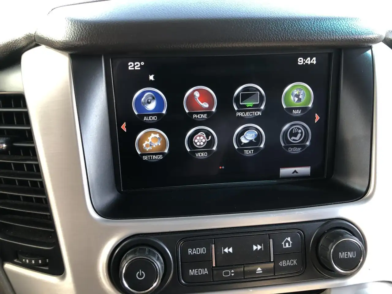 GMC Yukon снимка GMC Yukon