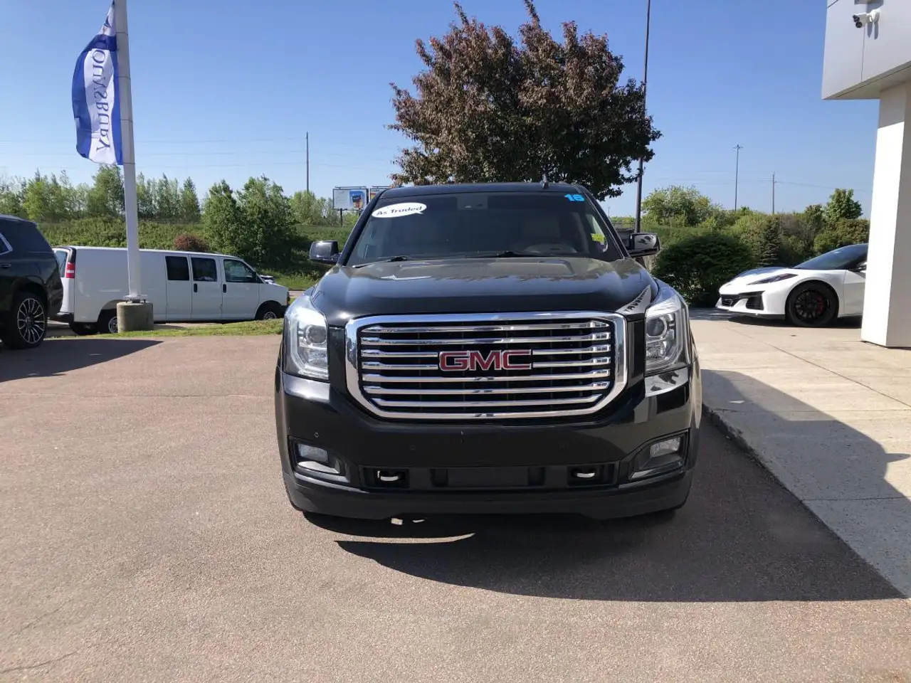 GMC Yukon снимка GMC Yukon