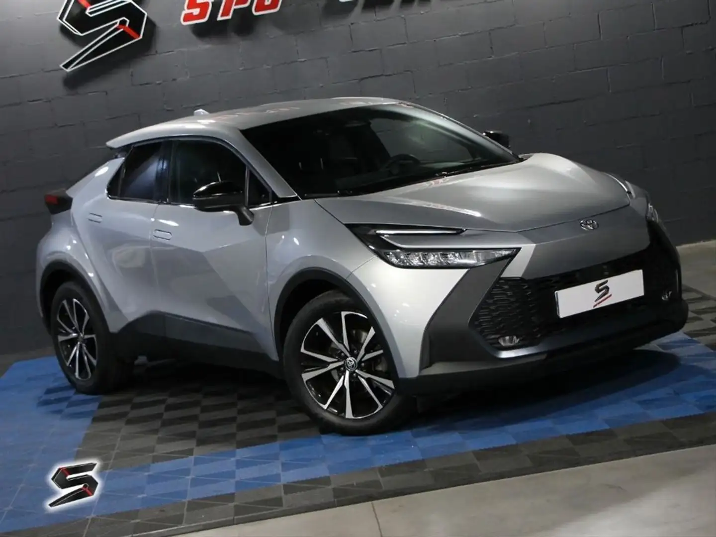 Toyota C-HR 1.8 140H Advance Gris - 2