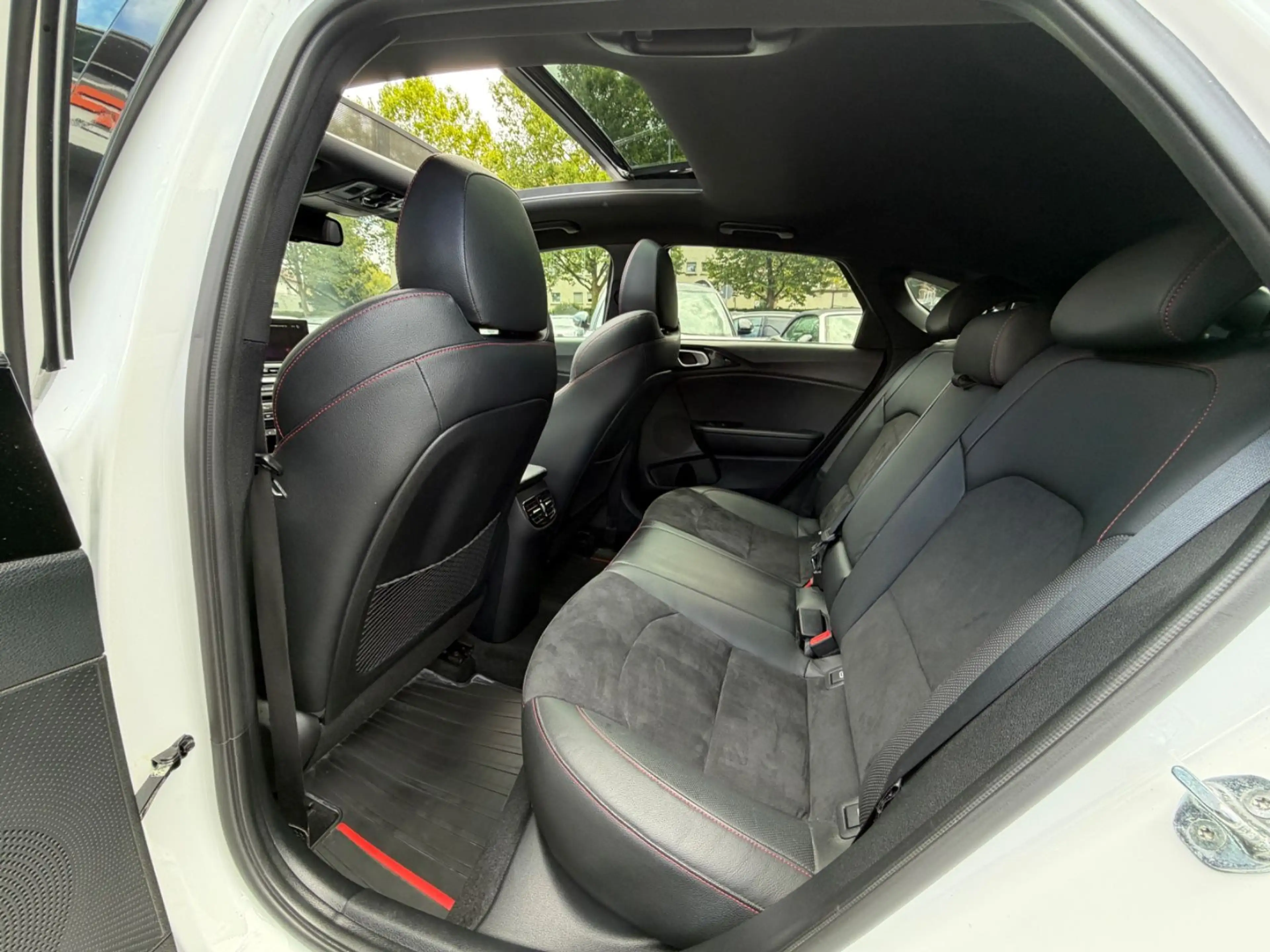 Kia ProCeed / pro_cee'd ProCeed GT*NAVI*LED*PANO*KAM*JBL*ALCANTARA* — photo 13