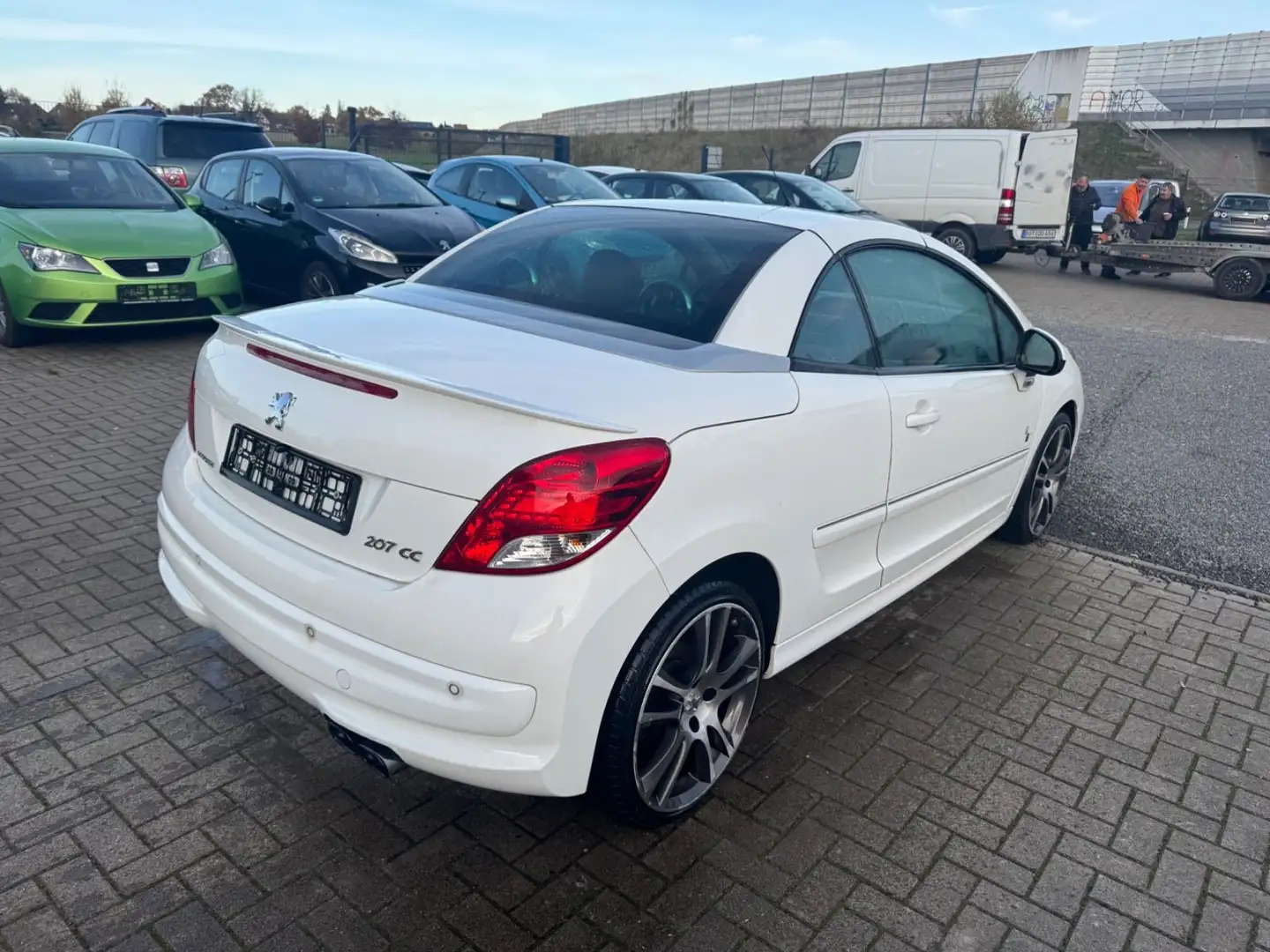 Peugeot 207 CC Cabrio-Coupe Platinum Weiß - 2