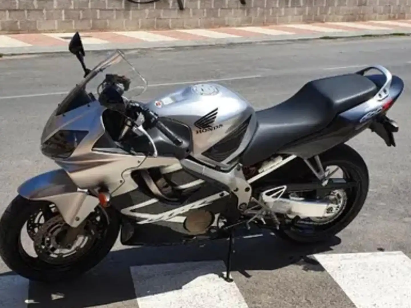 Honda CBR 600 F 2006 Szürke - 2