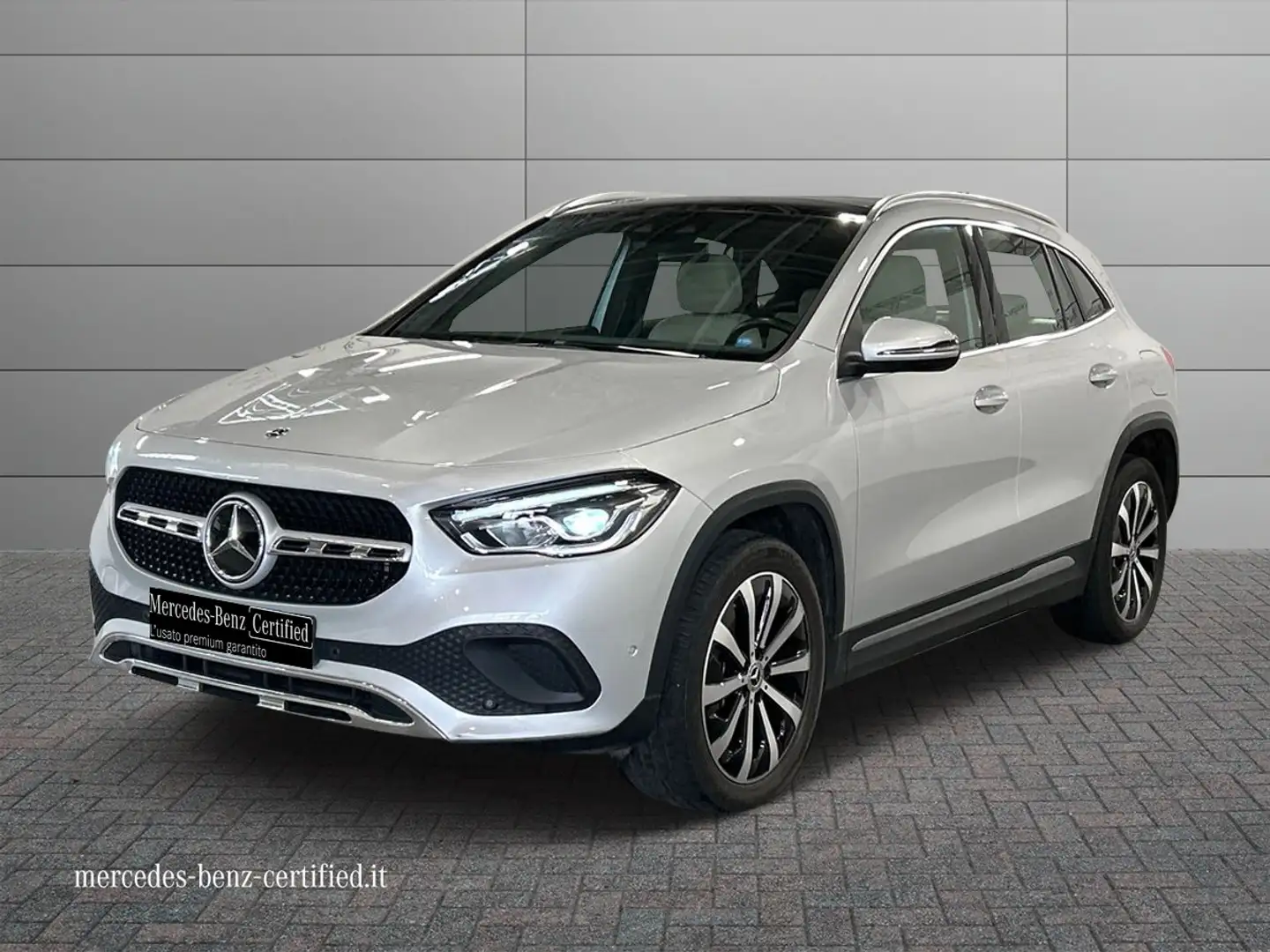 Mercedes-Benz GLA 250 e plug-in hybrid(e eq-power) Sport Plus auto Argento - 1