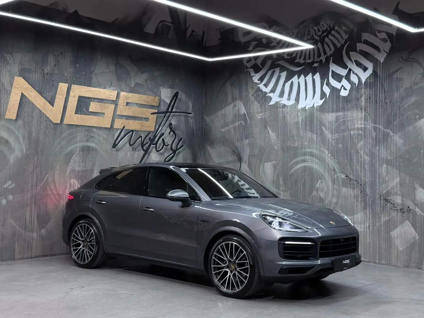 Porsche Cayenne Coupe E-Hybrid APPROVED 03/27 SPORTDESIGN 360KAM Grau - 2
