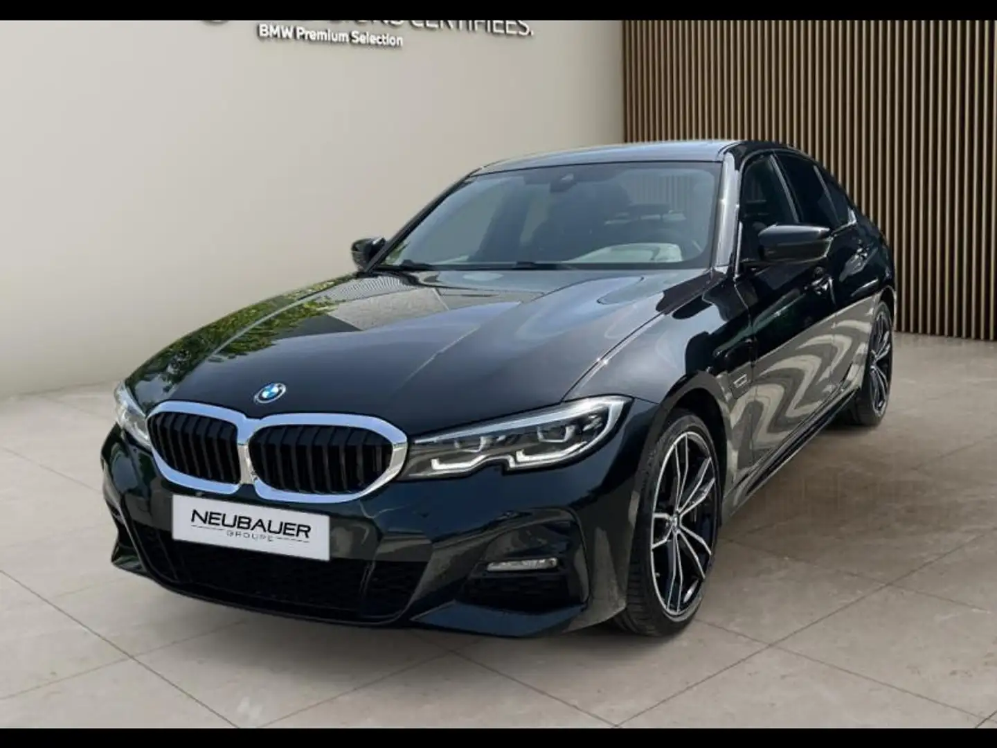 BMW 320 320eA 204ch M Sport Noir - 1