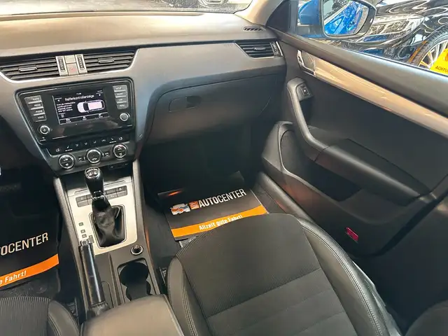 Skoda Octavia view 30