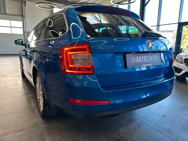 Skoda Octavia view 5