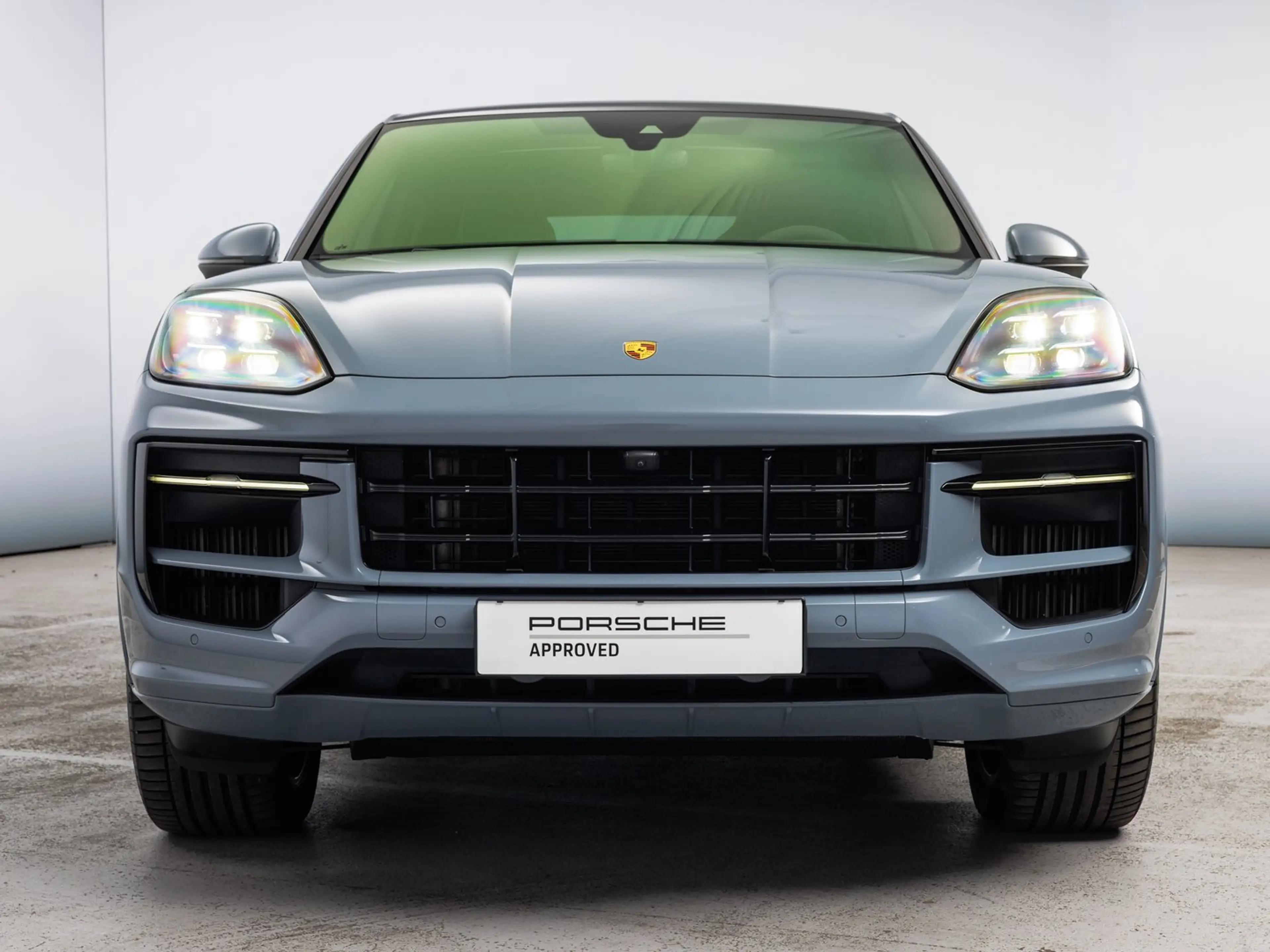 Porsche Cayenne E-Hybrid Coupé — photo 11
