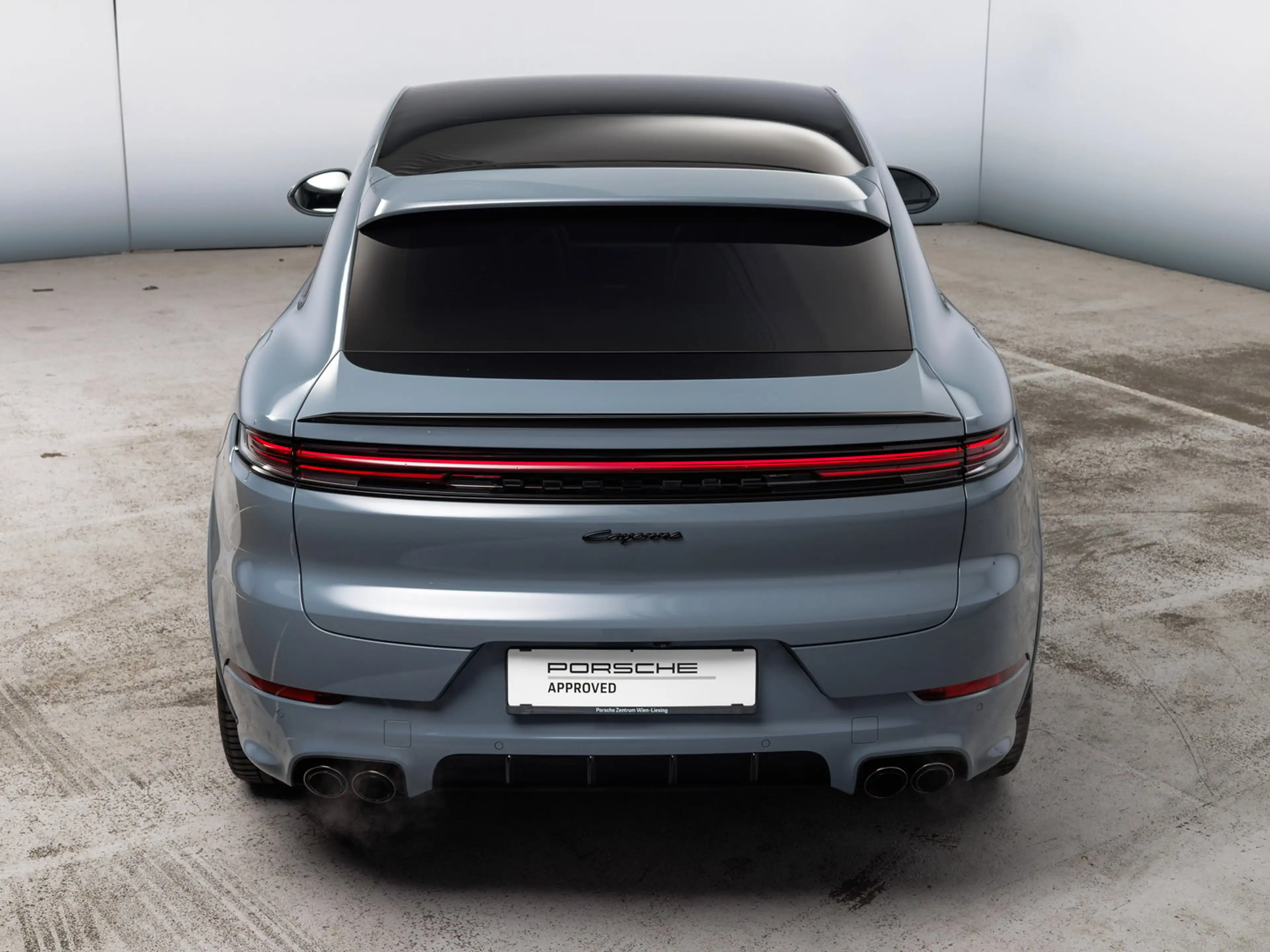Porsche Cayenne E-Hybrid Coupé — photo 15