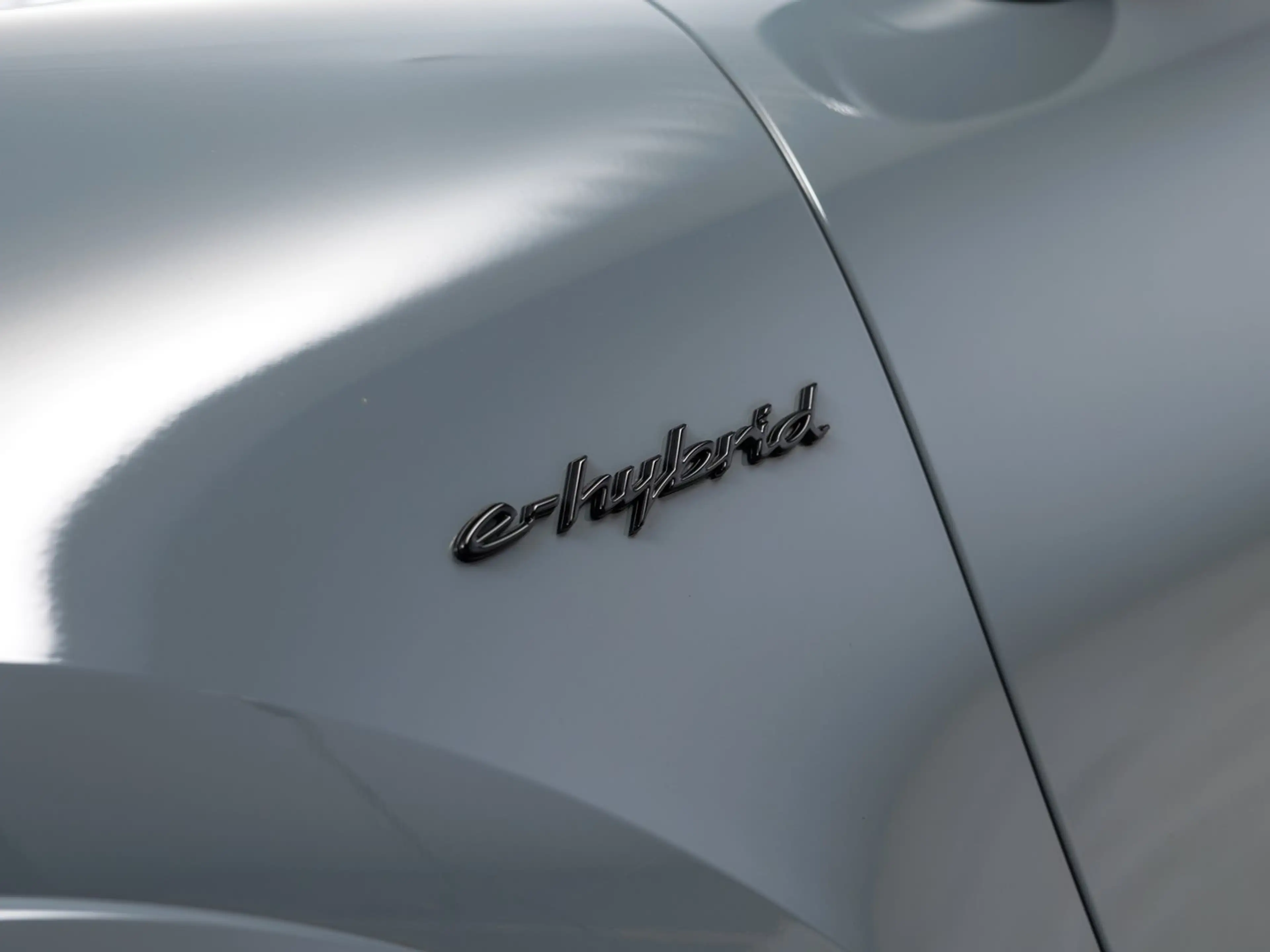 Porsche Cayenne E-Hybrid Coupé — photo 7